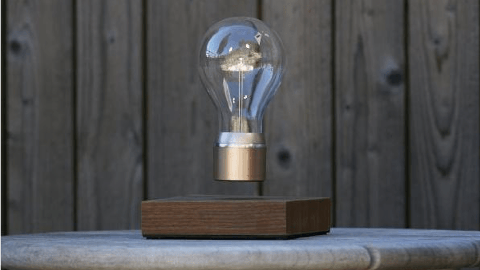 FLYTE - Levitating light bulb - Storming Gravity