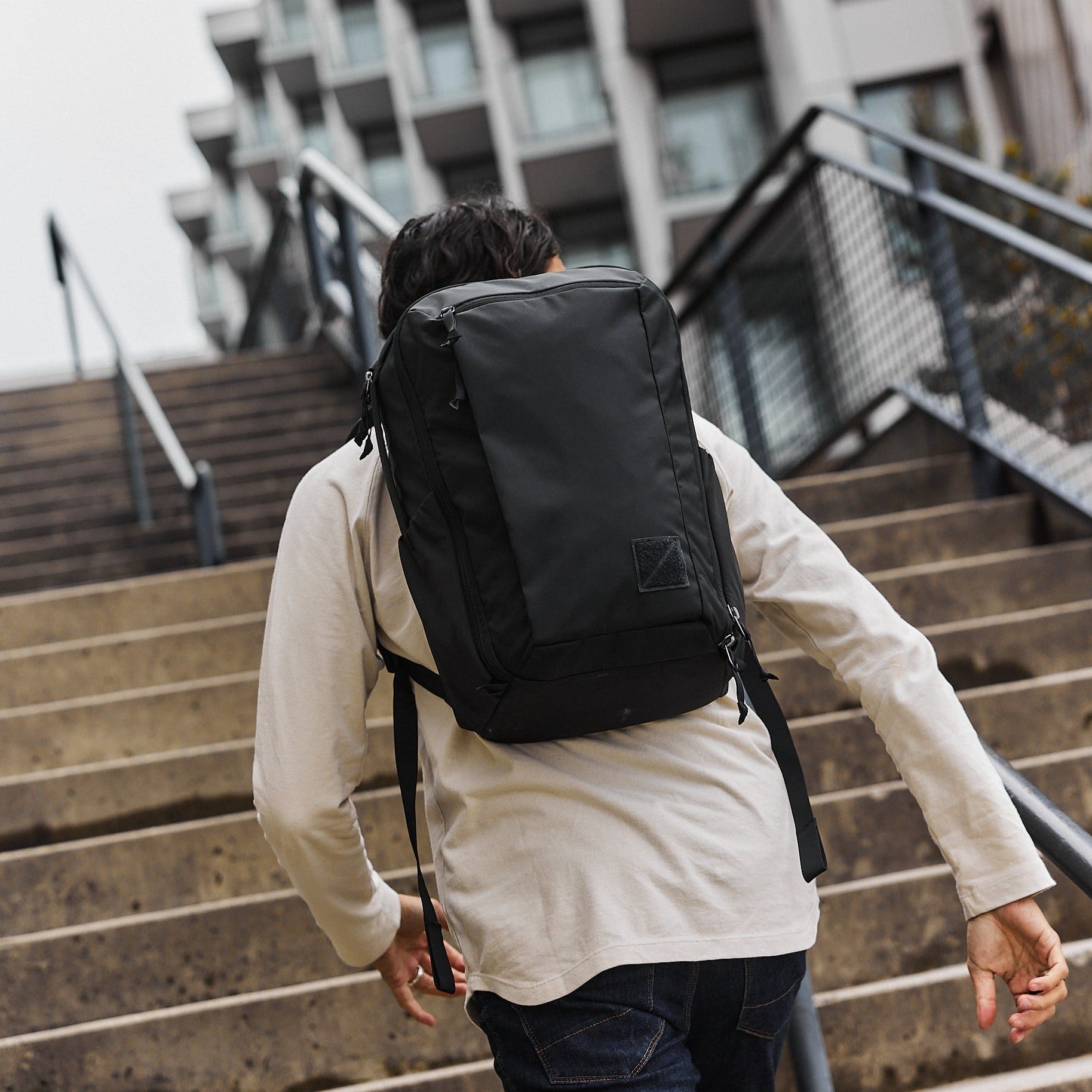 Civic Travel Bag 20L - Storming Gravity