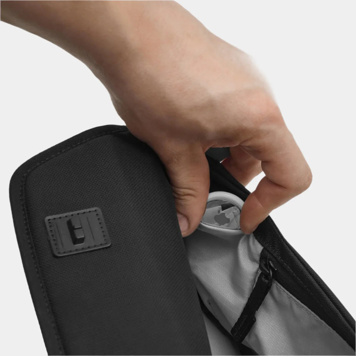 Dayfarer Sling 2L - Storming Gravity