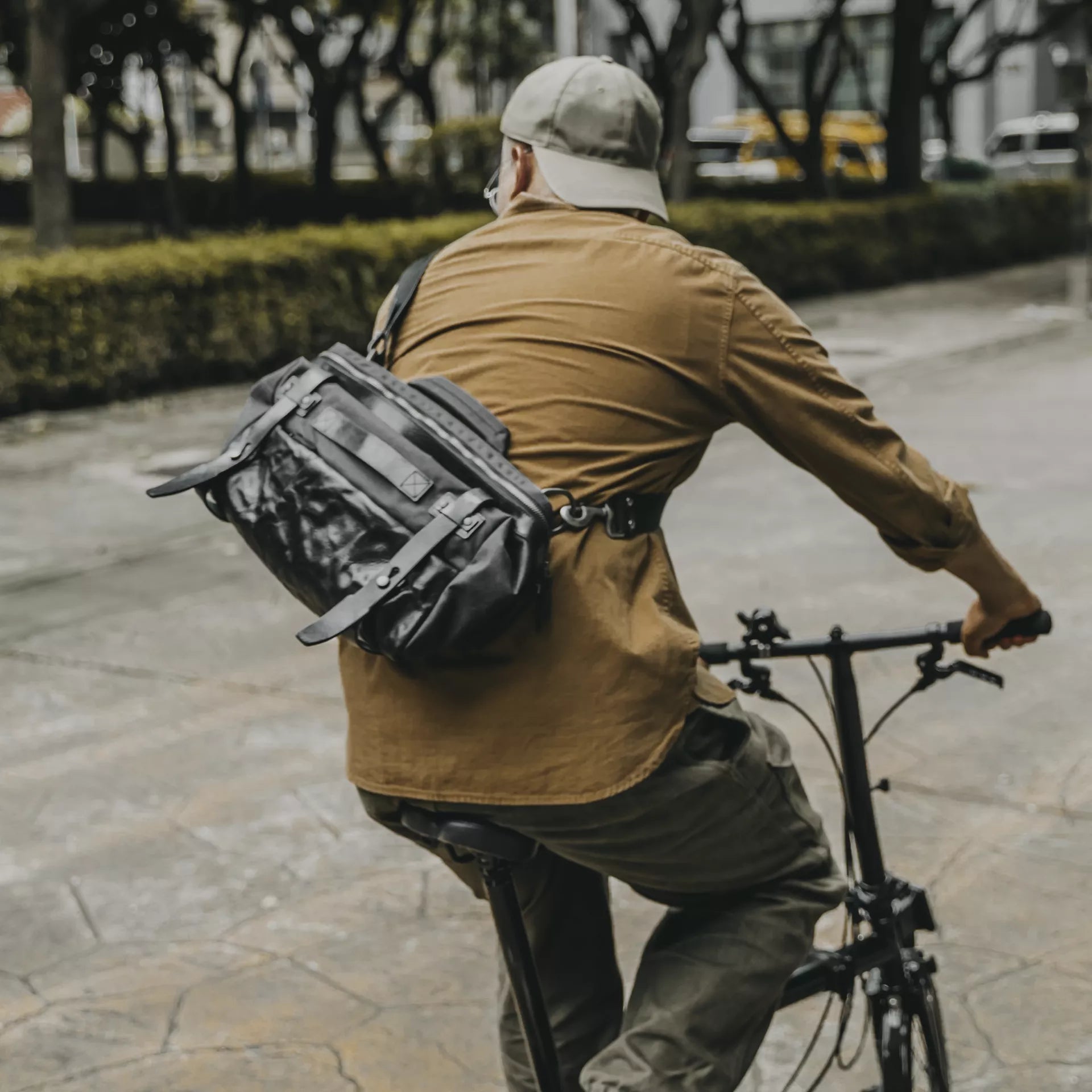 Easy Rider Sling Bag 9.5L - Storming Gravity
