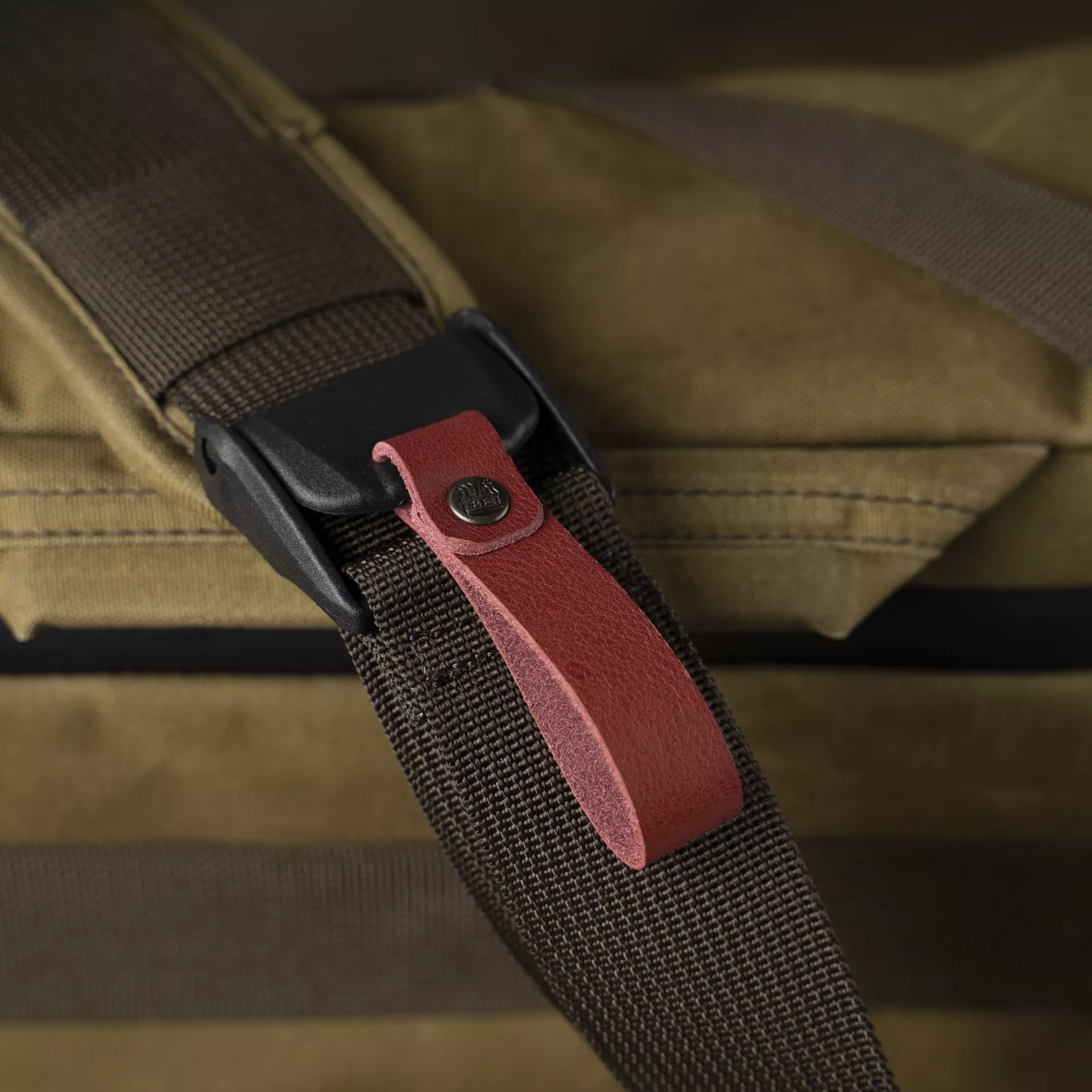 Pilot Canvas Travel Camera Bag 3.5L Upgraded - Storming Gravity