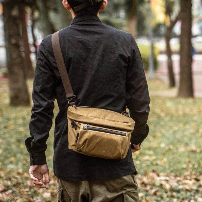 Sling Pouch 3.5L V2 - Storming Gravity