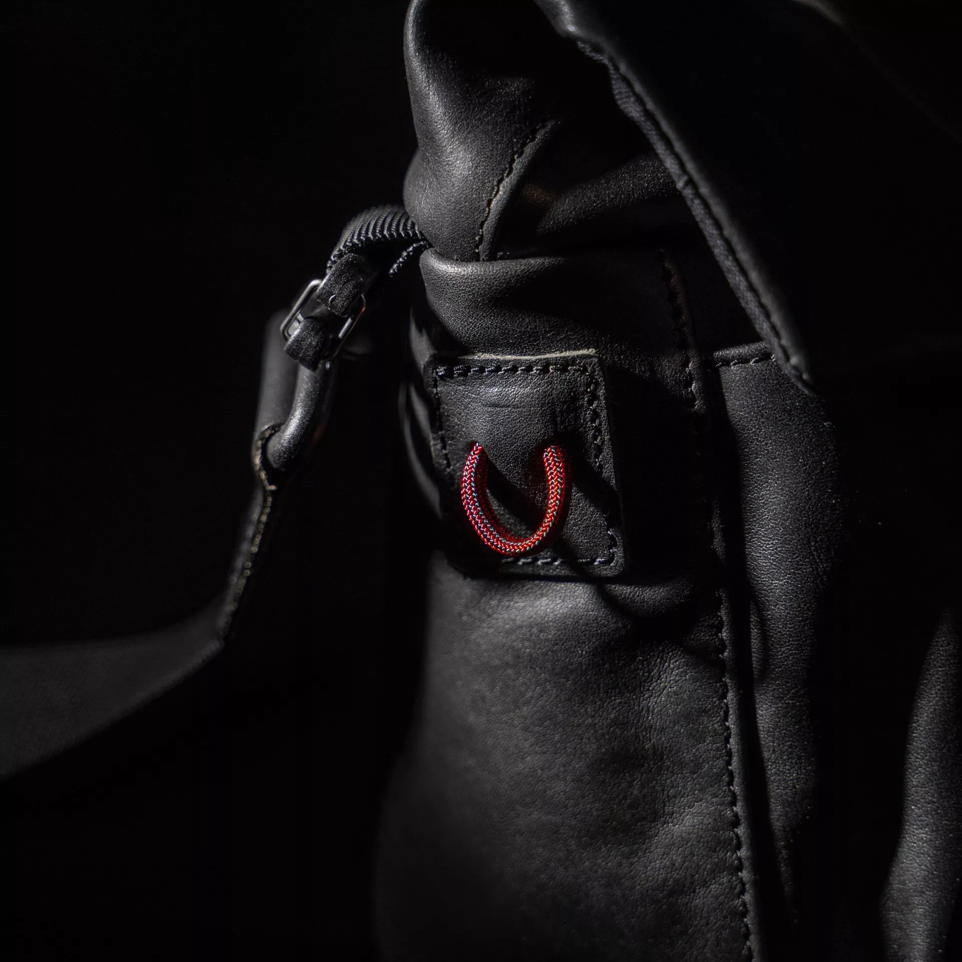Pilot Leather Travel Camera Bag 3.5L Upgraded - Storming Gravity