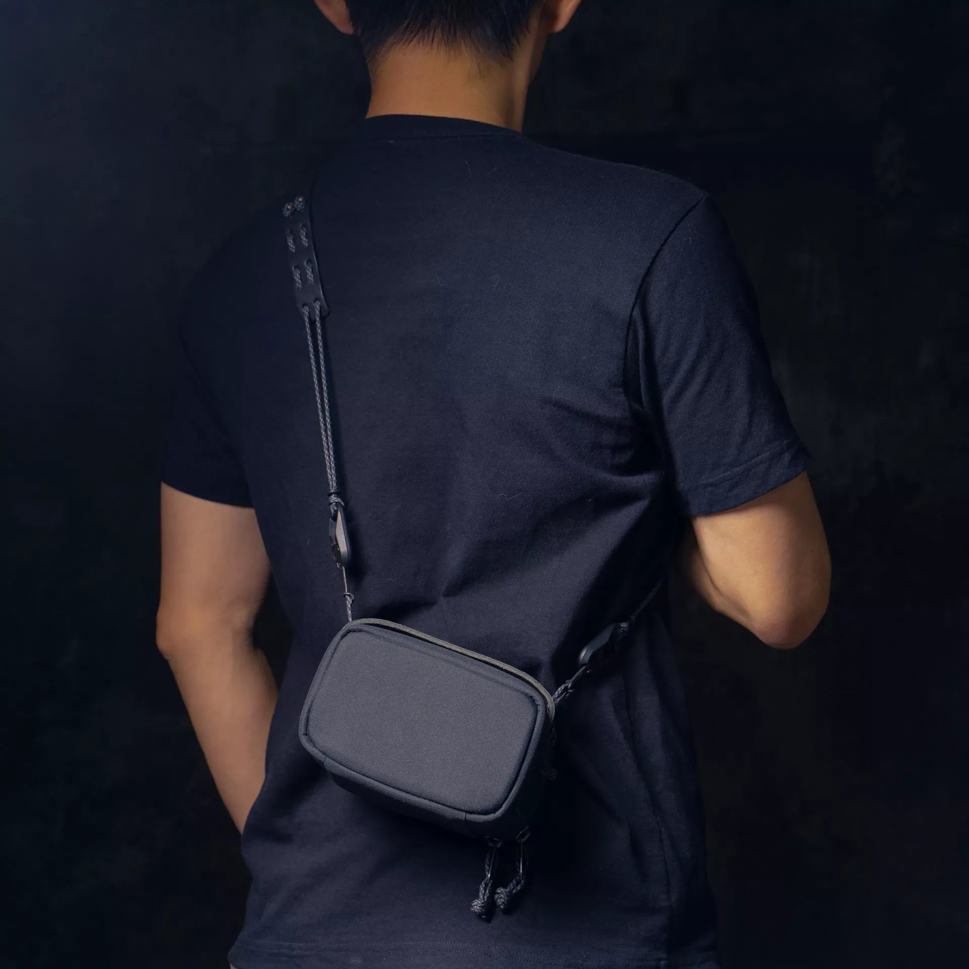 Portable Camera Pouch L - Storming Gravity