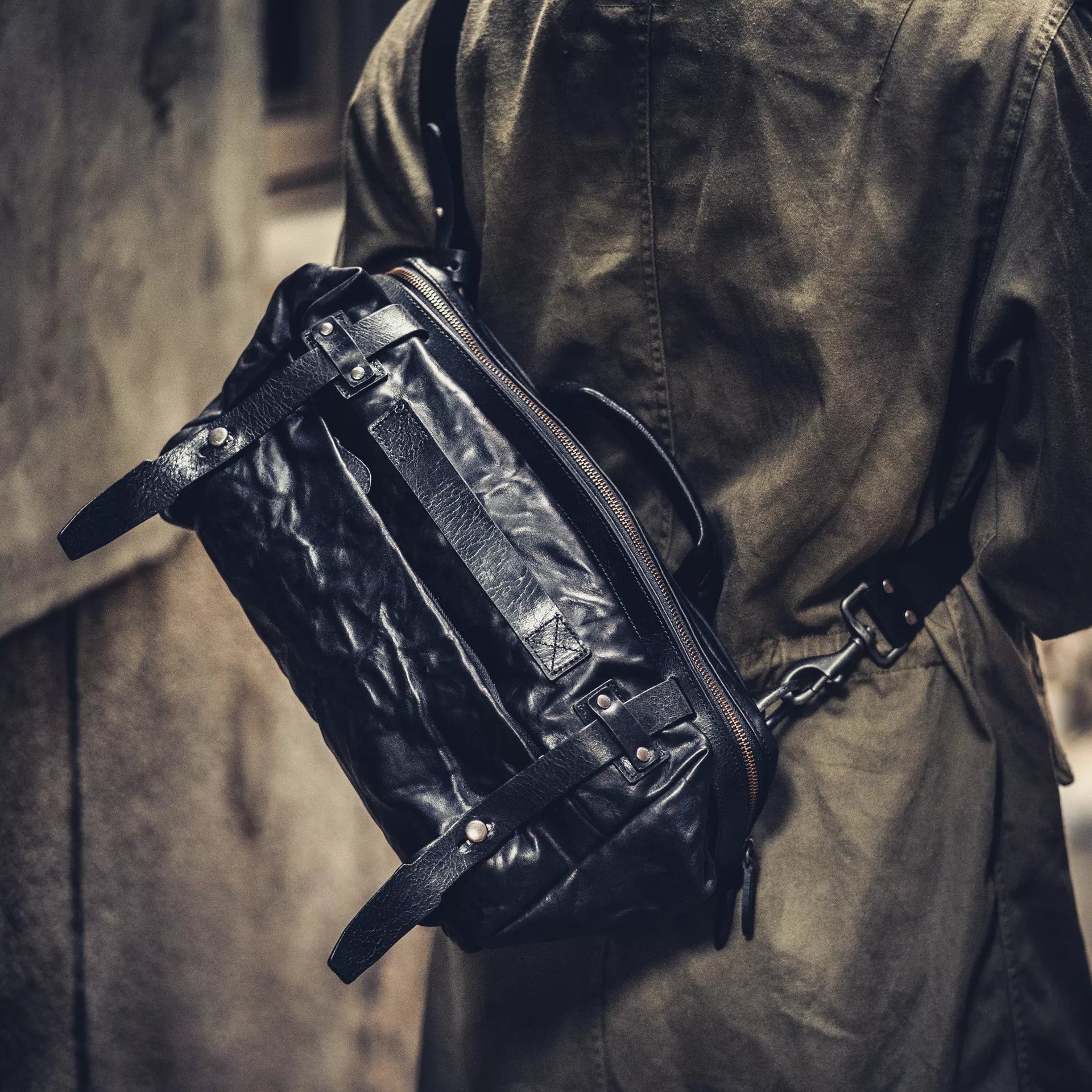 Night Rider Full Leather Sling Bag 9.5L - Storming Gravity