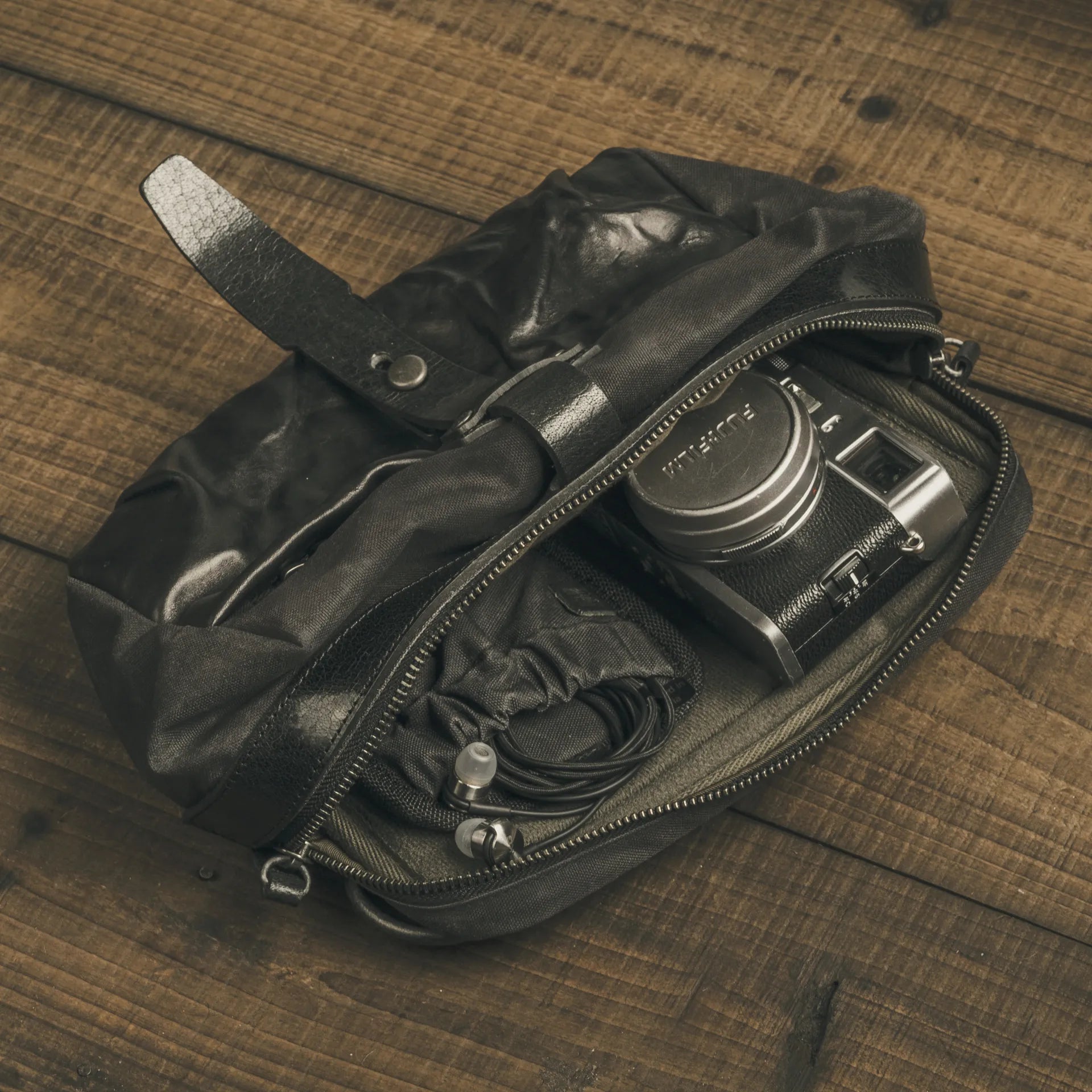 Mini Rider Sling Bag 3.5L - Leather Canvas Version