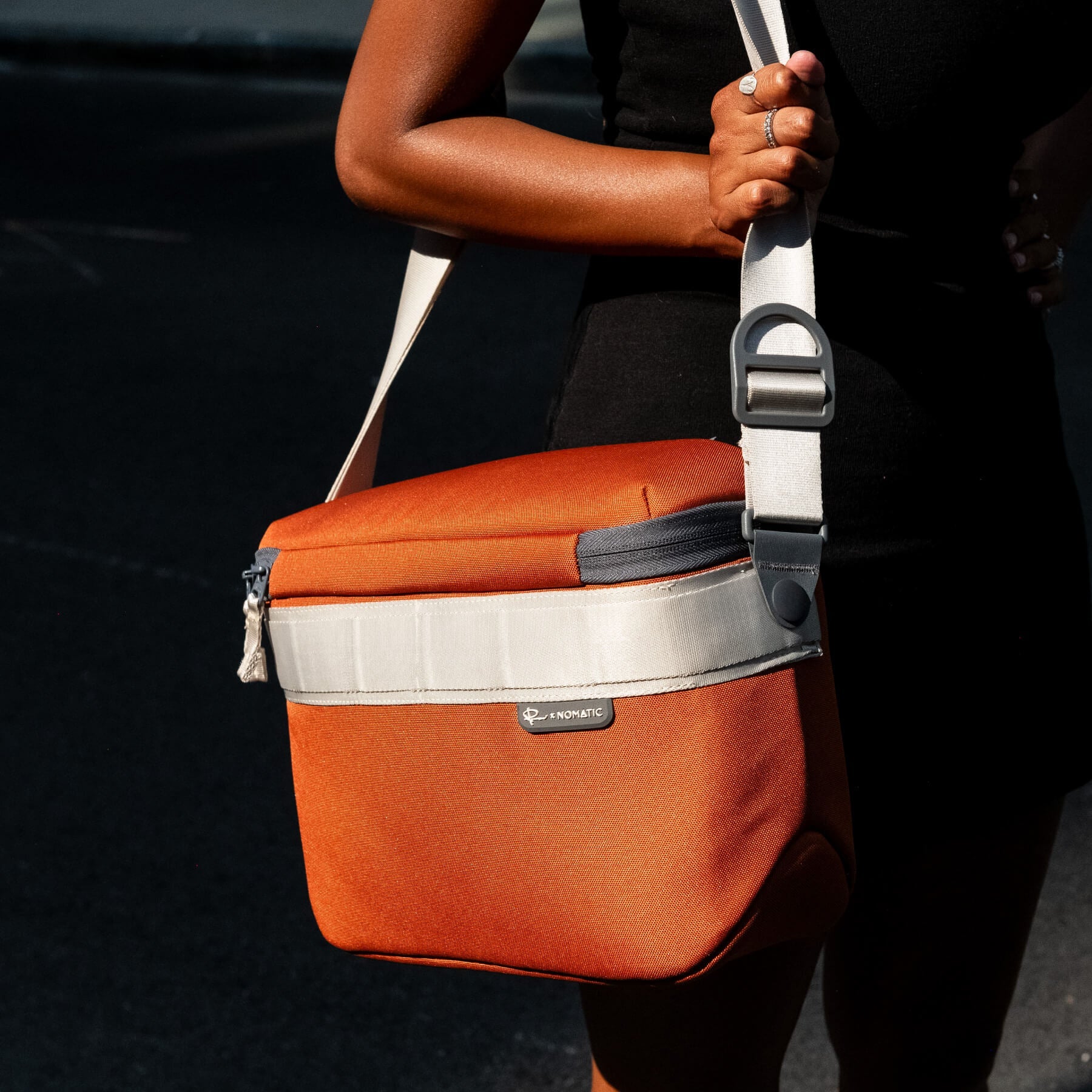Nomatic Luma Camera Sling 12L
