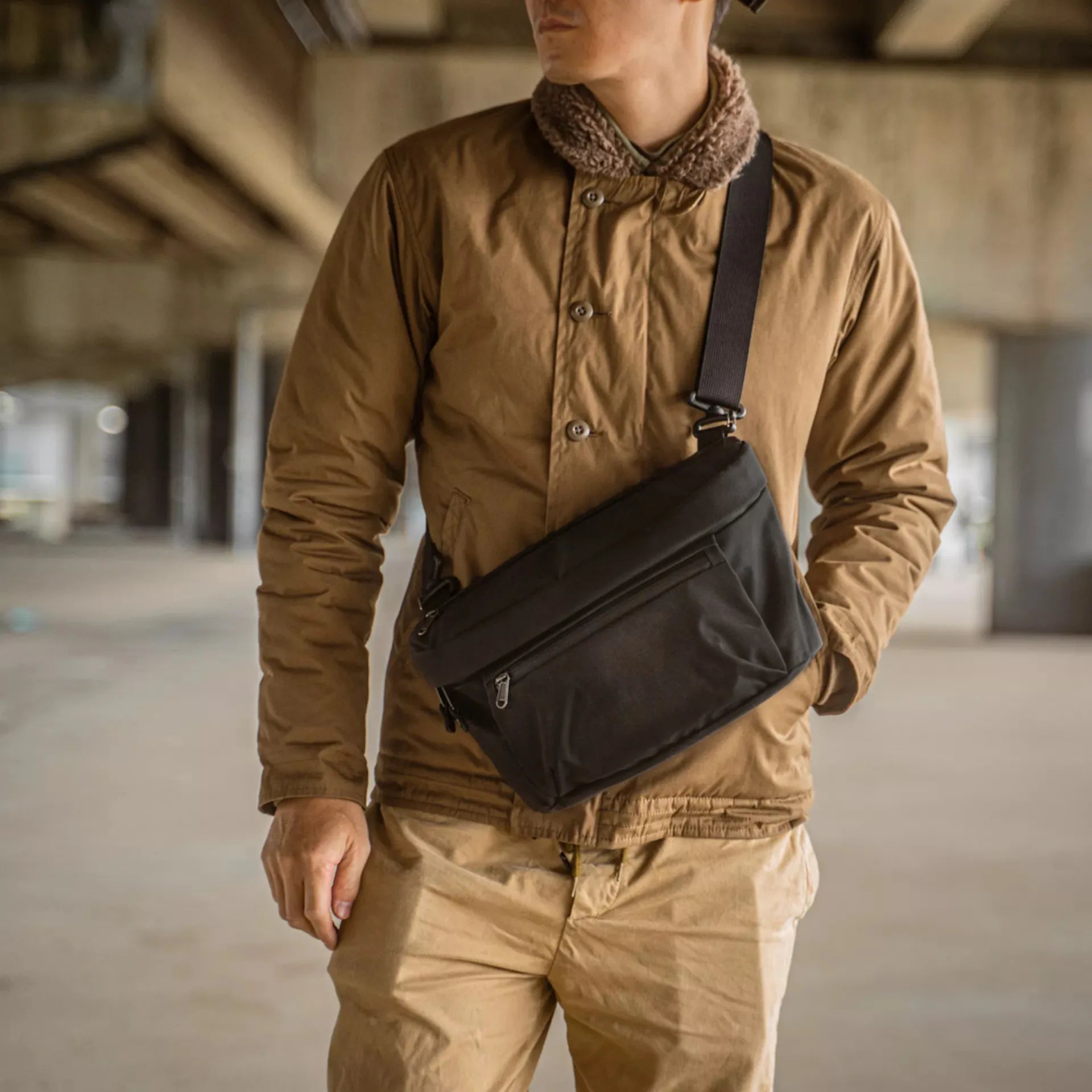 Sling Pouch 3.5L V2 - Storming Gravity