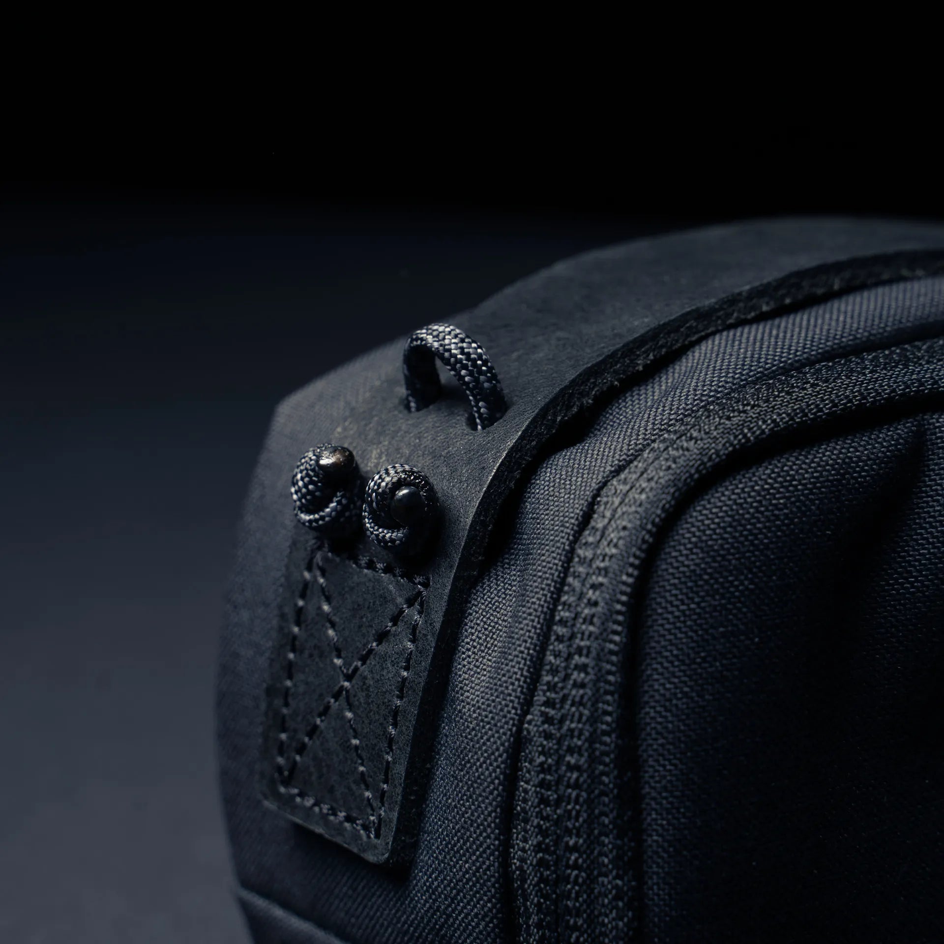 Portable Camera Pouch M - Storming Gravity