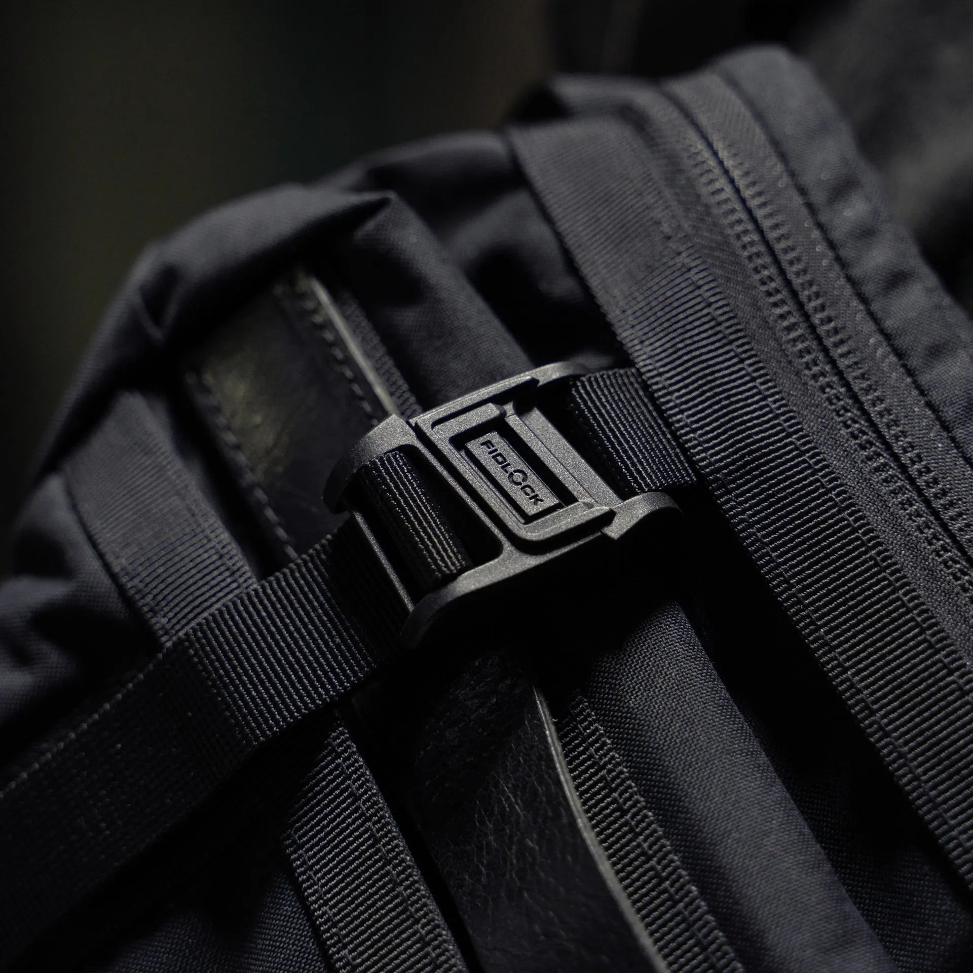 Mini Rider V2 Sling Bag 4.5L - Storming Gravity