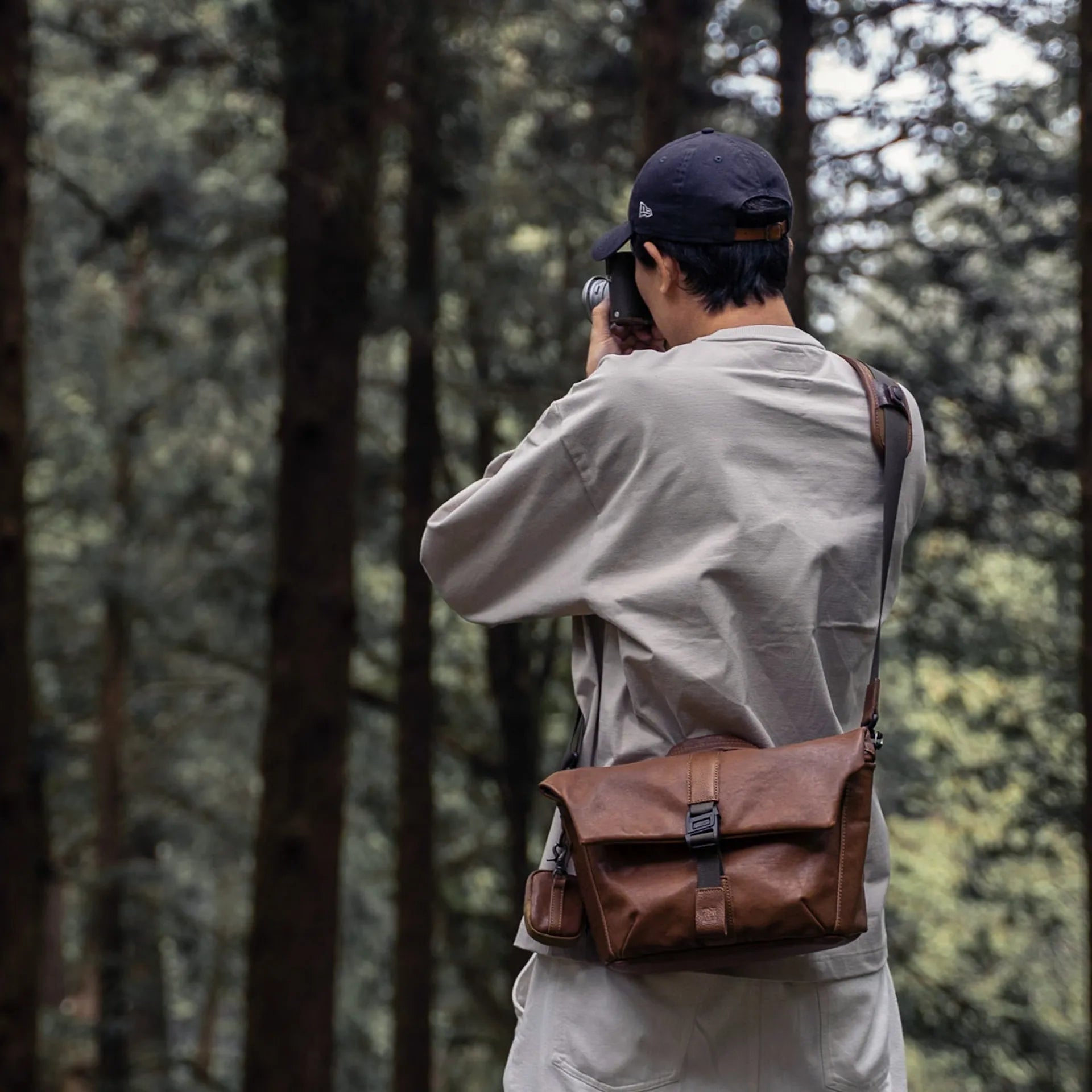 Pilot Leather Travel Camera Bag 7L (Upgraded) - Storming Gravity