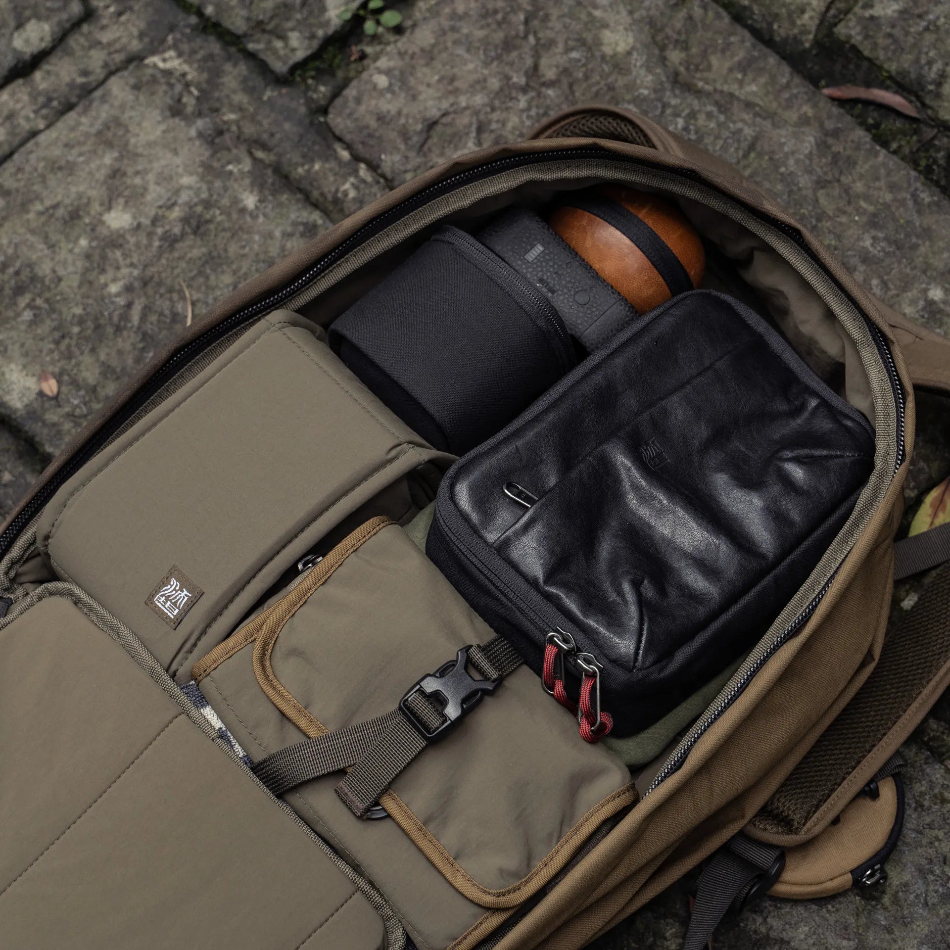 EasyPack 21L - Storming Gravity