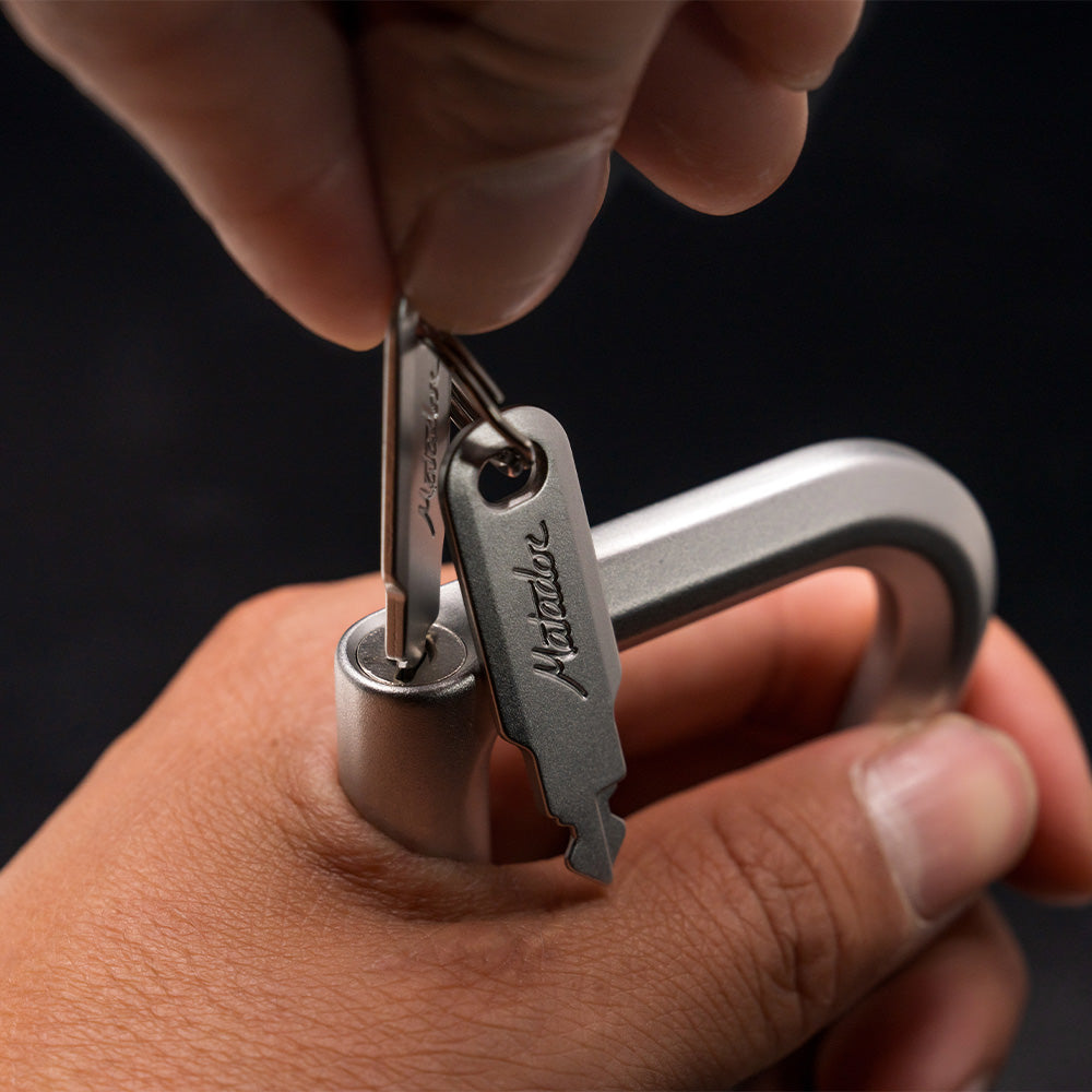 BetaLock™ - Aluminium Carabiner - Storming Gravity