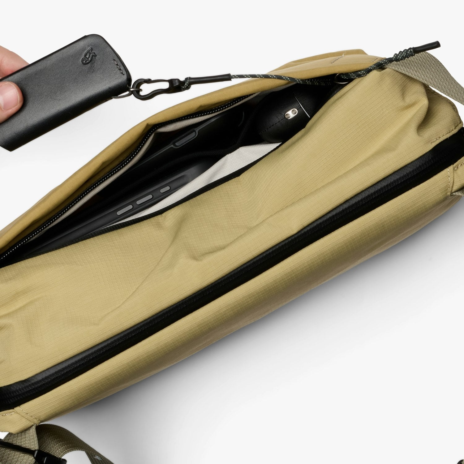 Venture Sling 9L - Storming Gravity