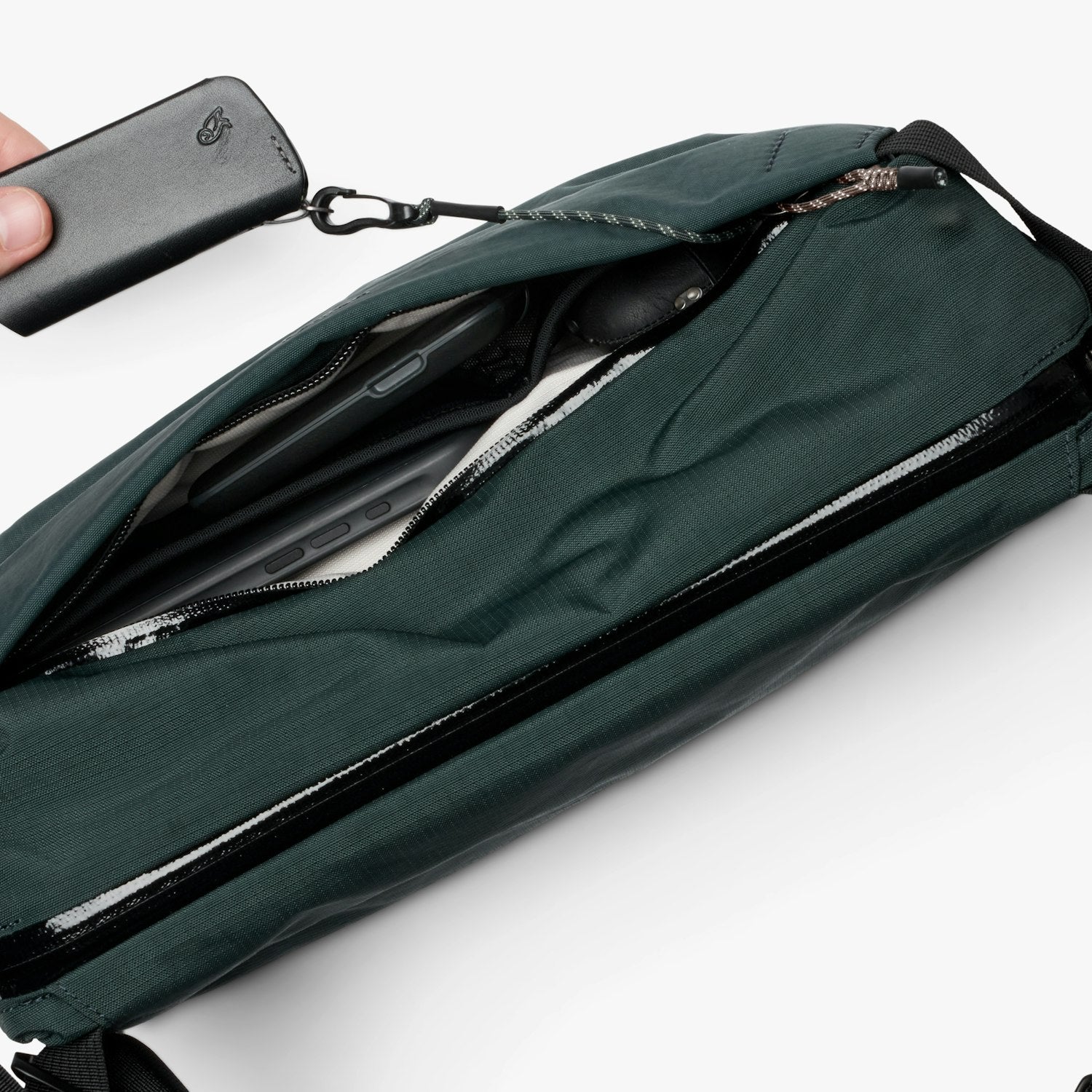 Venture Sling 9L - Storming Gravity