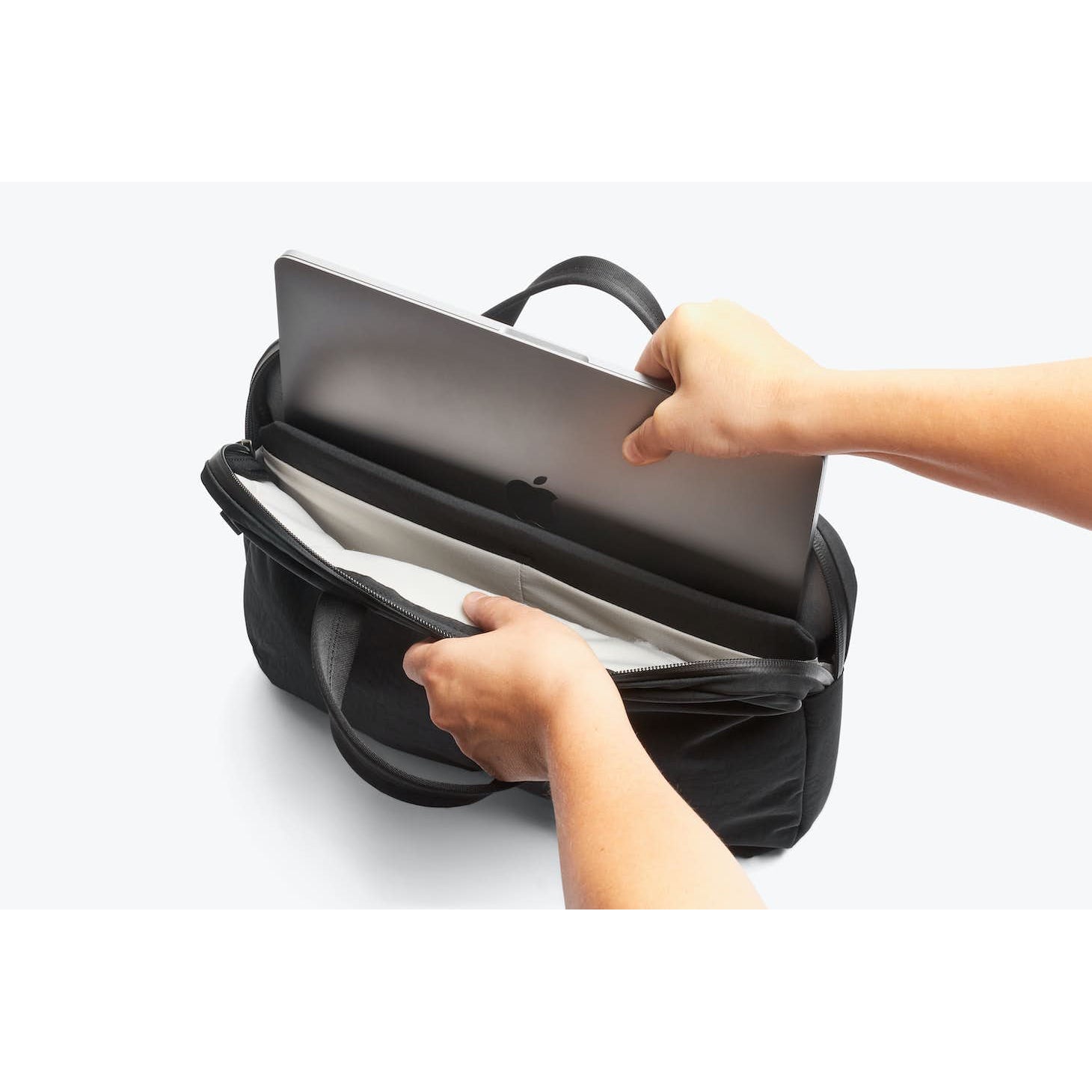 Tokyo Laptop Bag 6L/9L