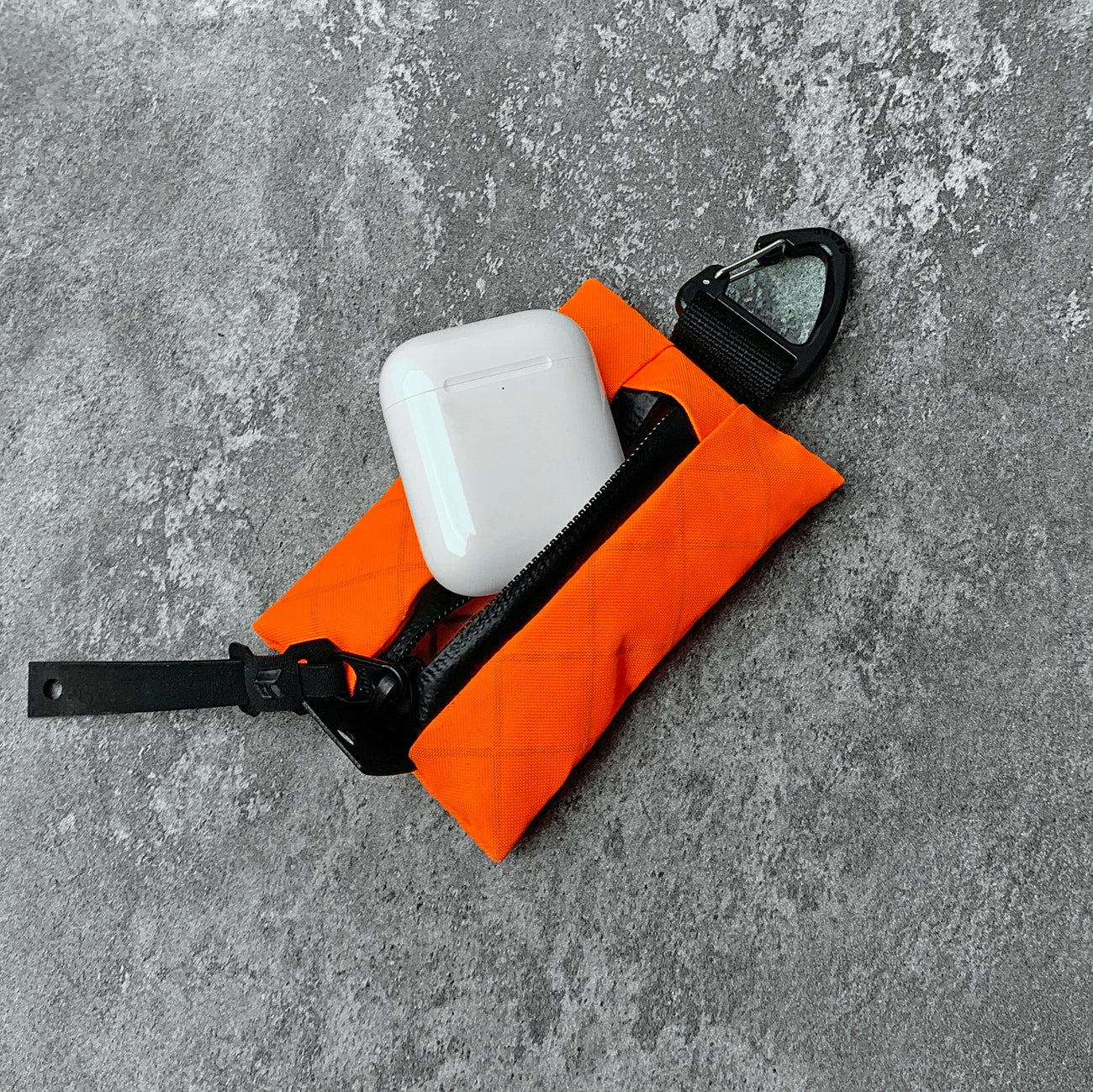 ANNEX ZIP (L) - Zipper Case - Storming Gravity