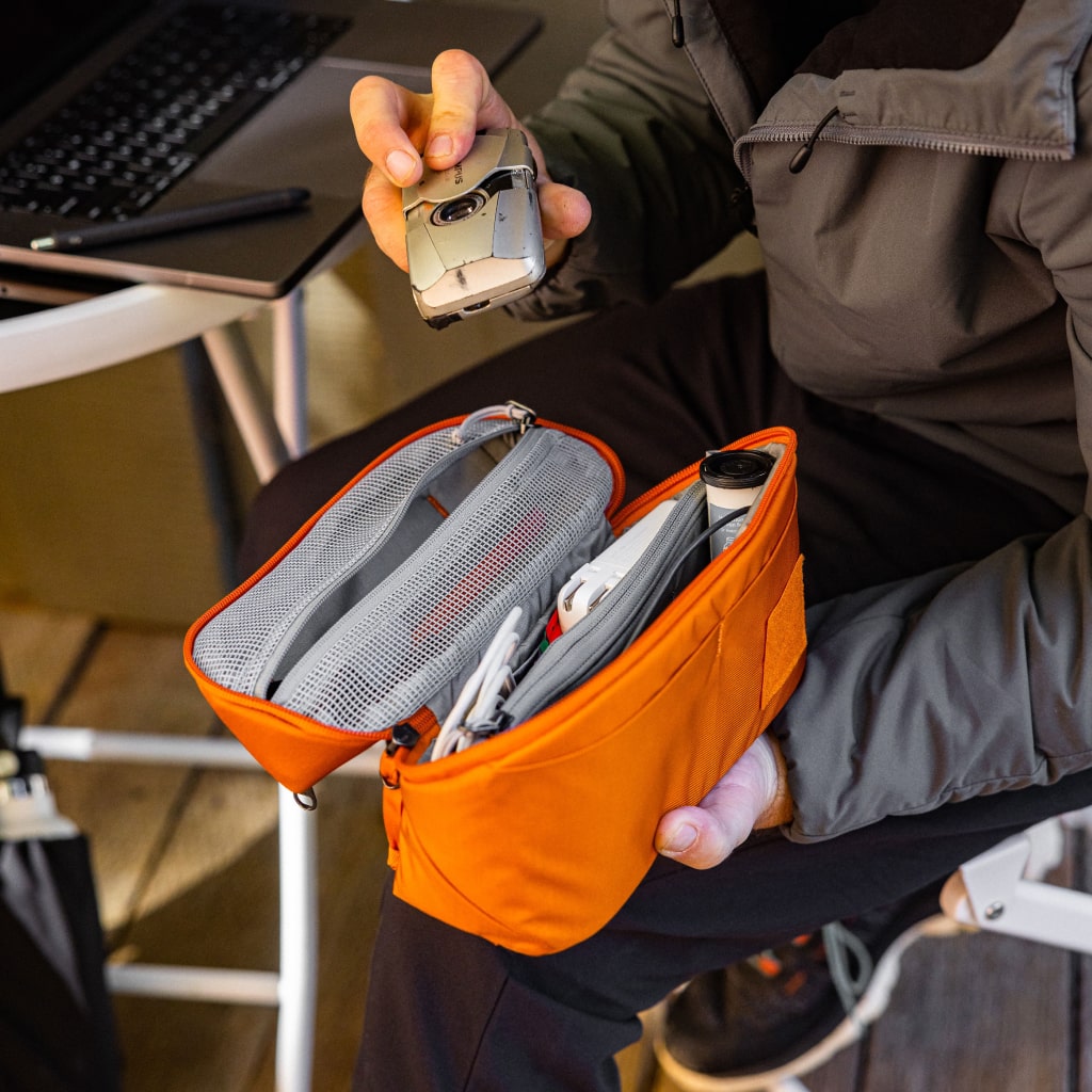 Civic Access Pouch 2L - Storming Gravity