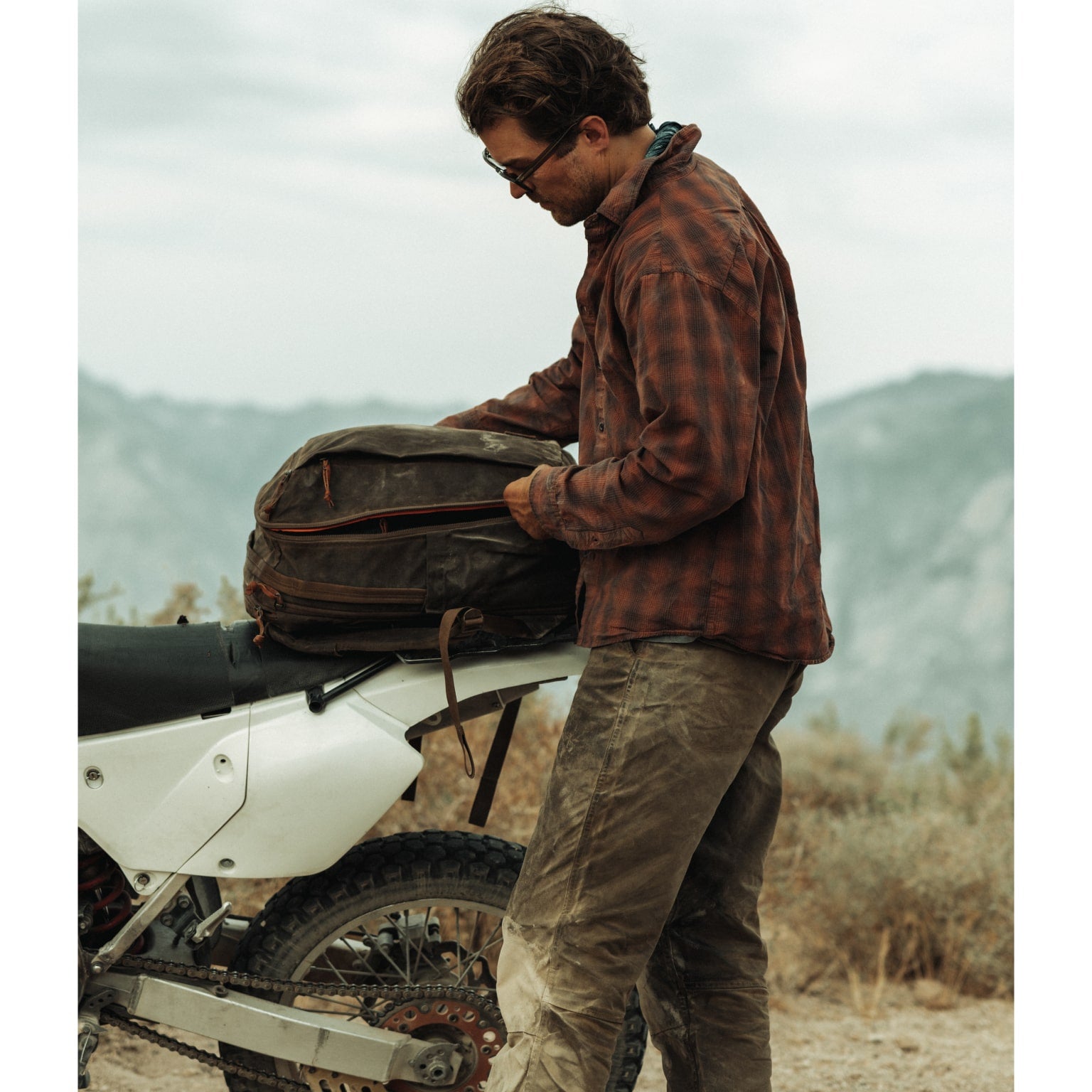 Civic Travel Bag 26L - Griffin Edition - Storming Gravity