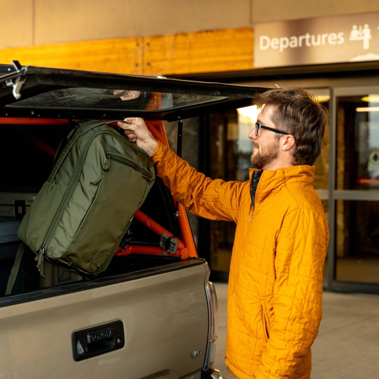 Civic Travel Bags 26L - Storming Gravity