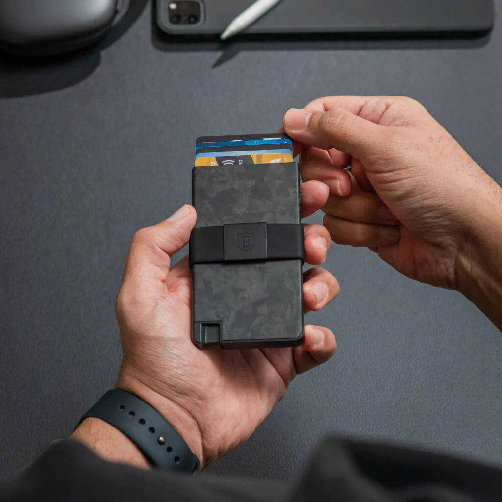 Ekster Cardholder Pro - Storming Gravity