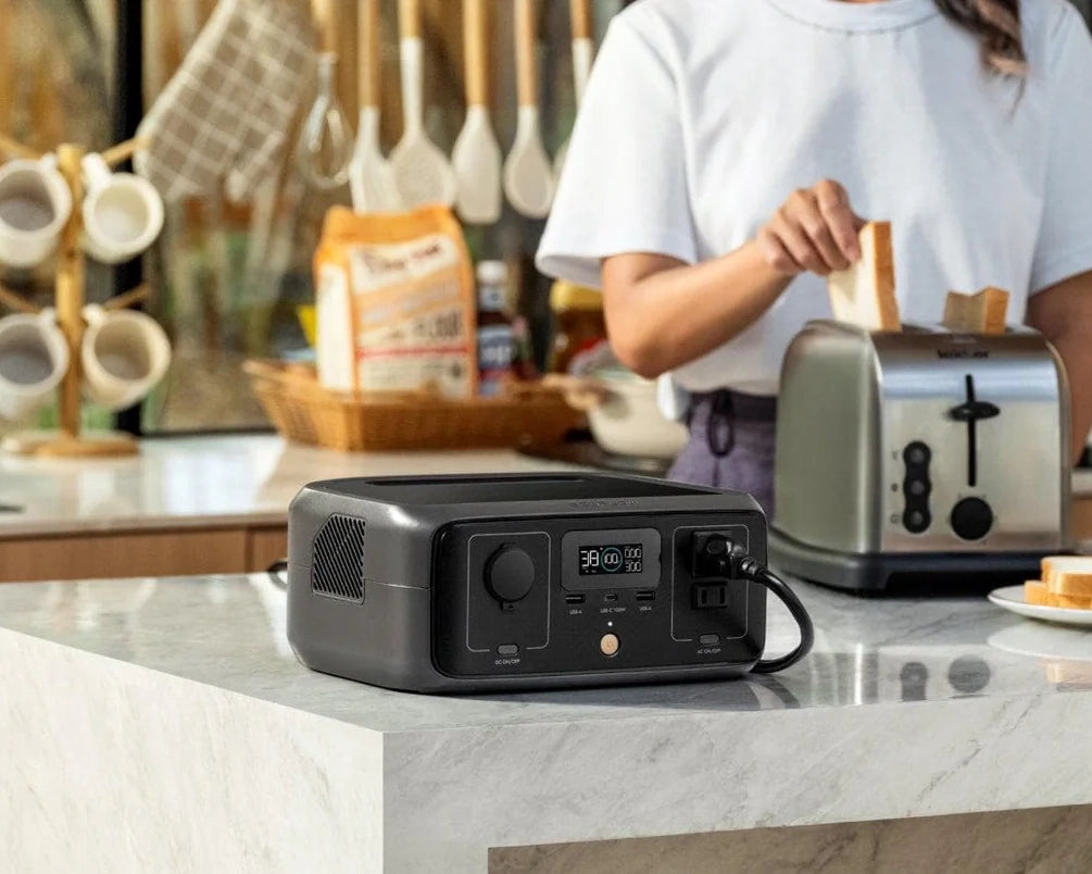 RIVER 3 Portable Power Station (245Wh, 600W) - Storming Gravity