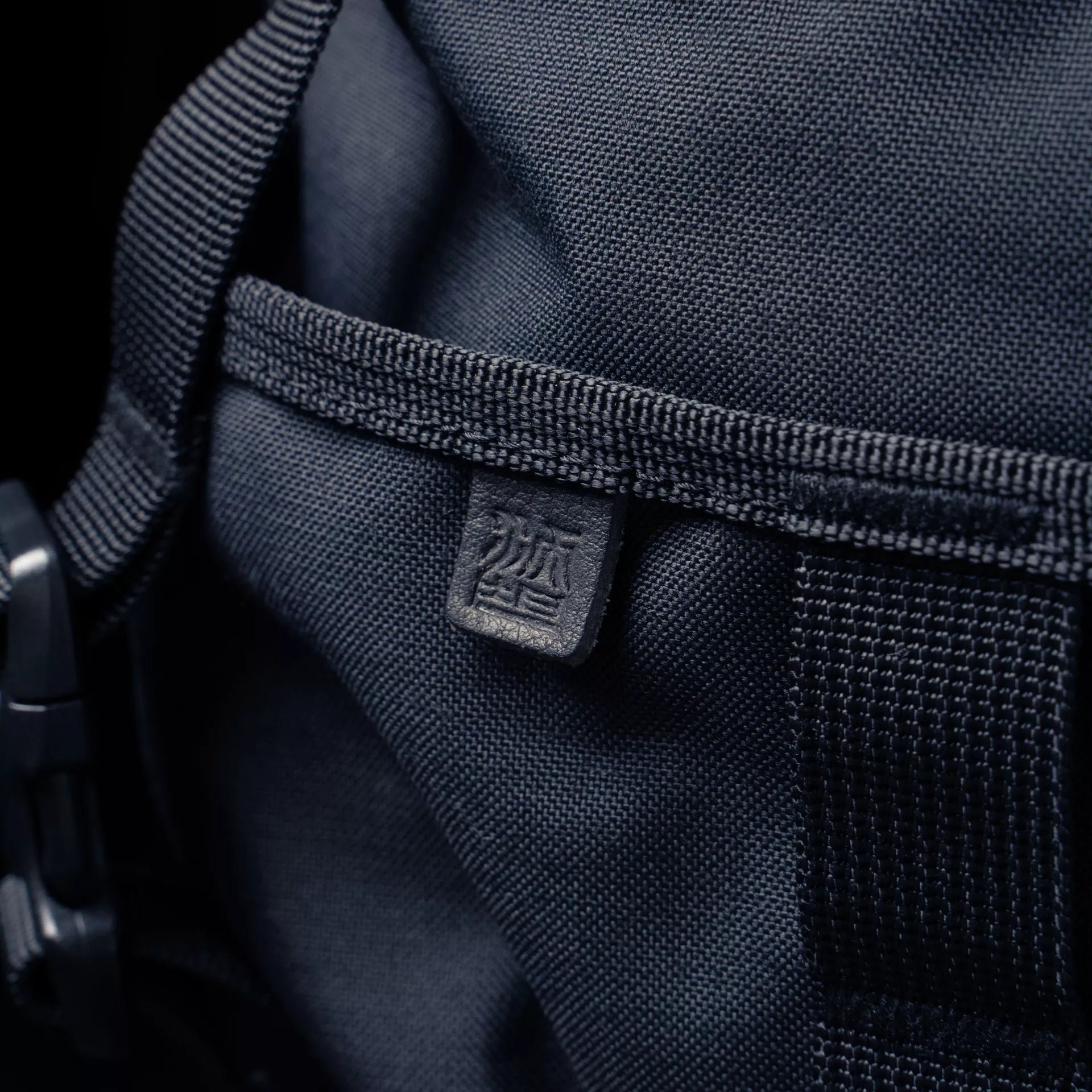 Canteener EDC Utility Sling Bag 2L/3.5L - Storming Gravity