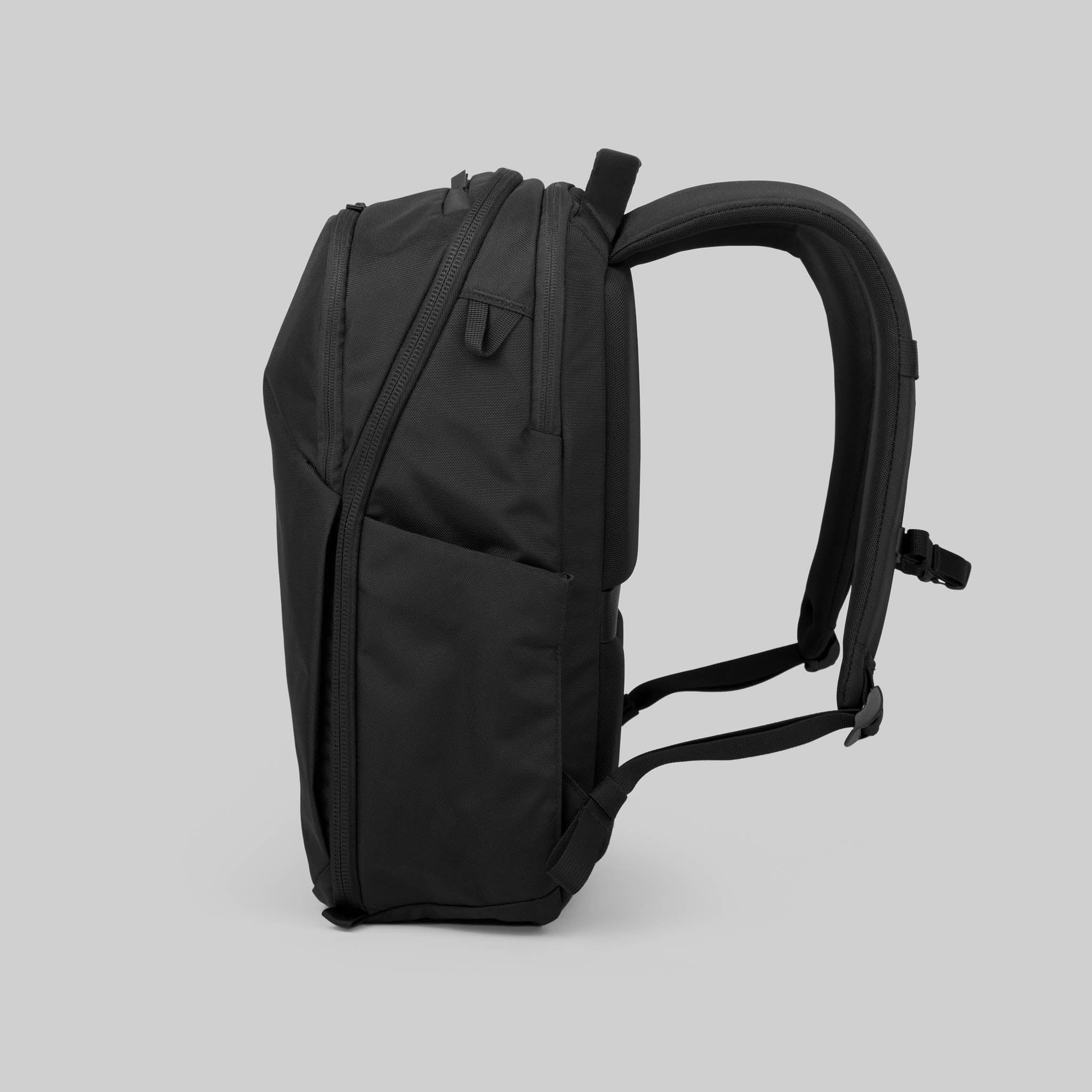 Toshi Pack 20L - Storming Gravity