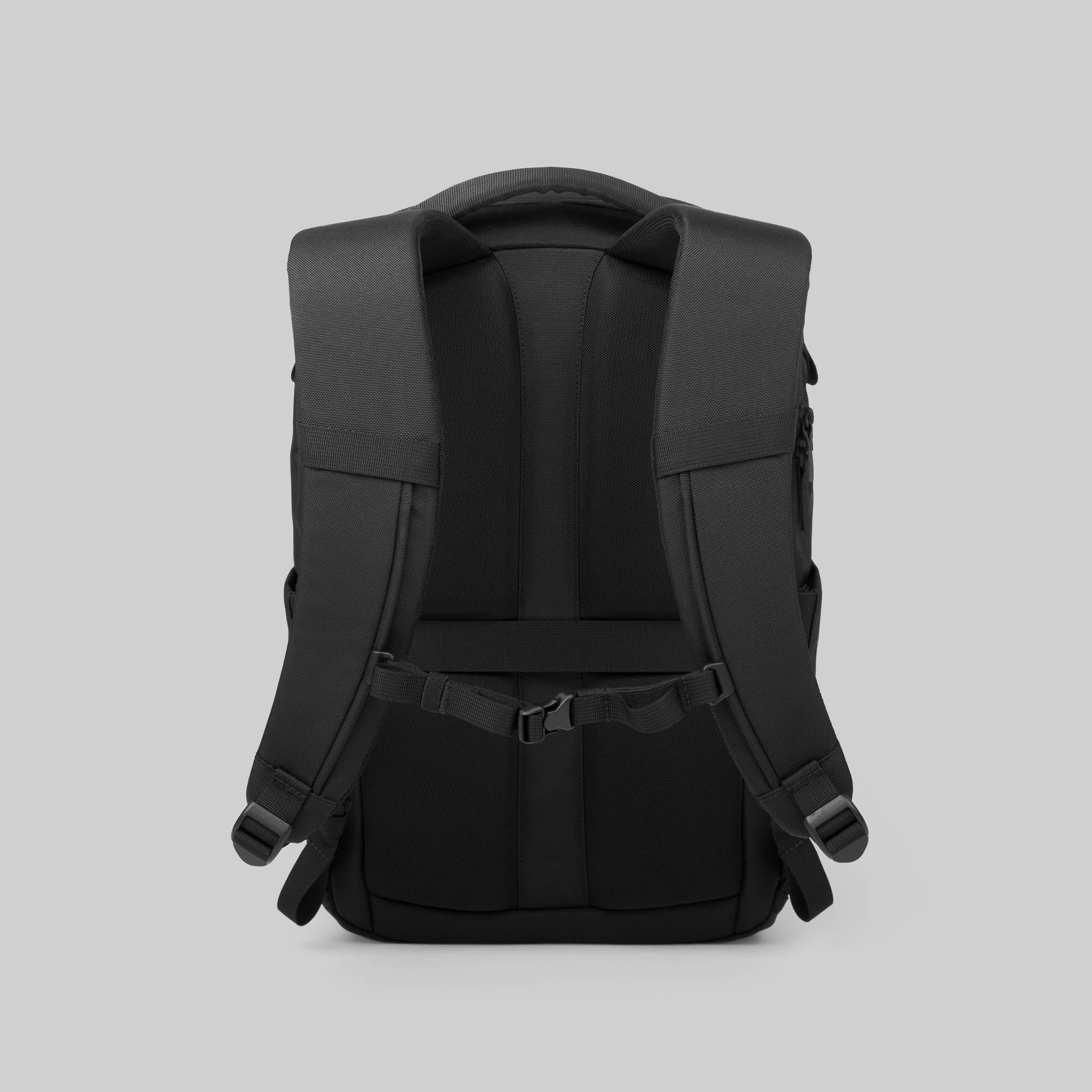 Toshi Pack 20L - Storming Gravity
