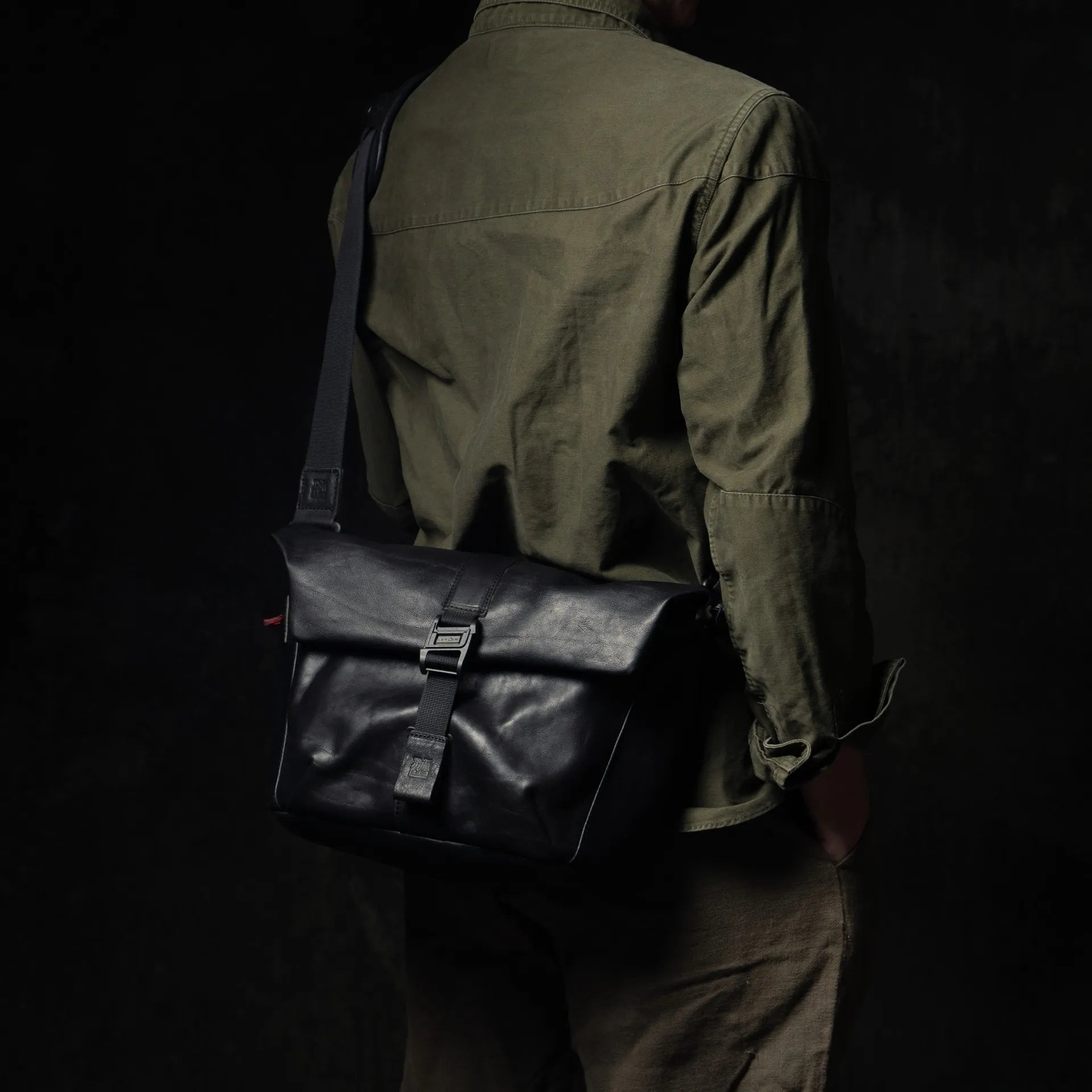 Pilot Leather Travel Camera Bag 7L (Upgraded) - Storming Gravity