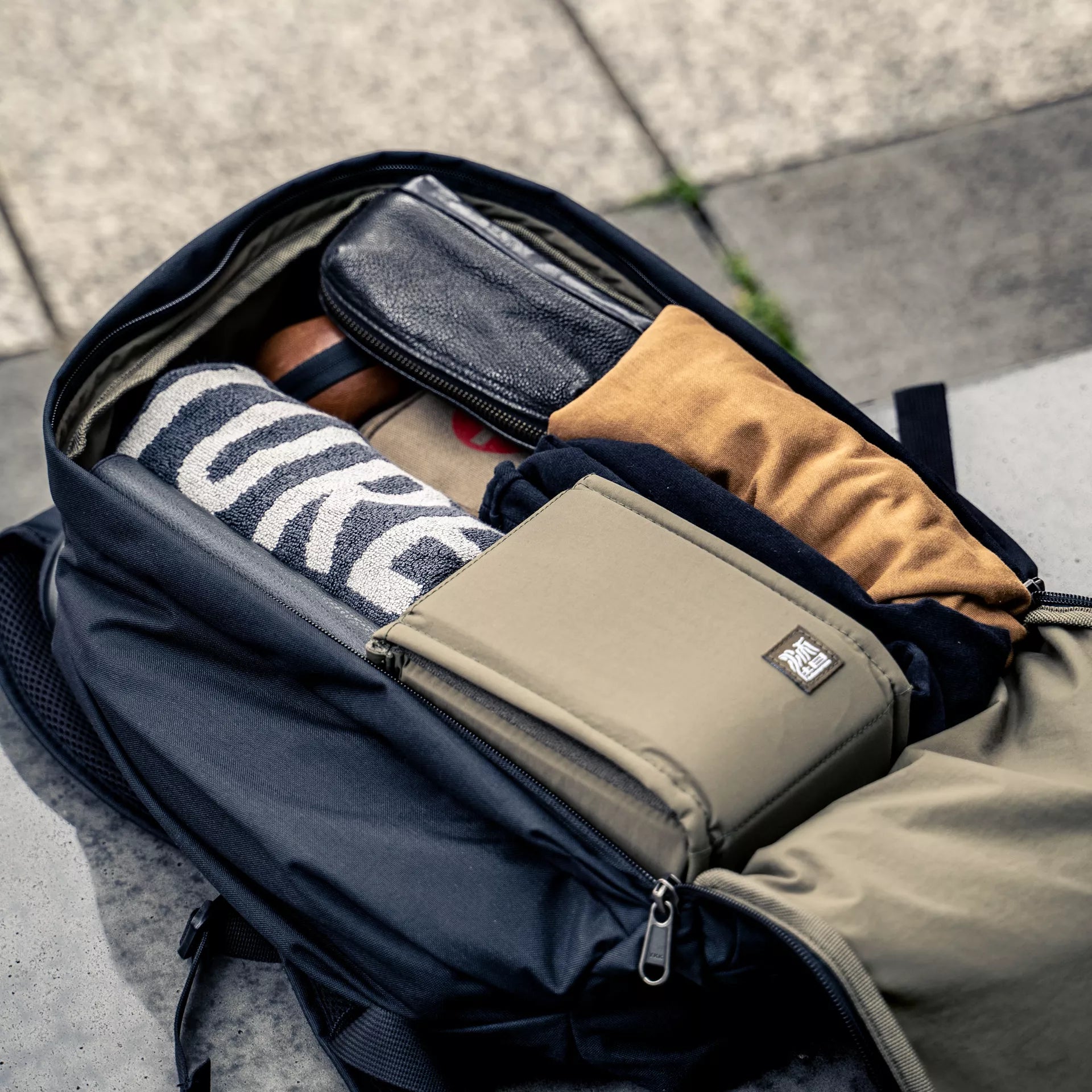 EasyPack 15L - Storming Gravity