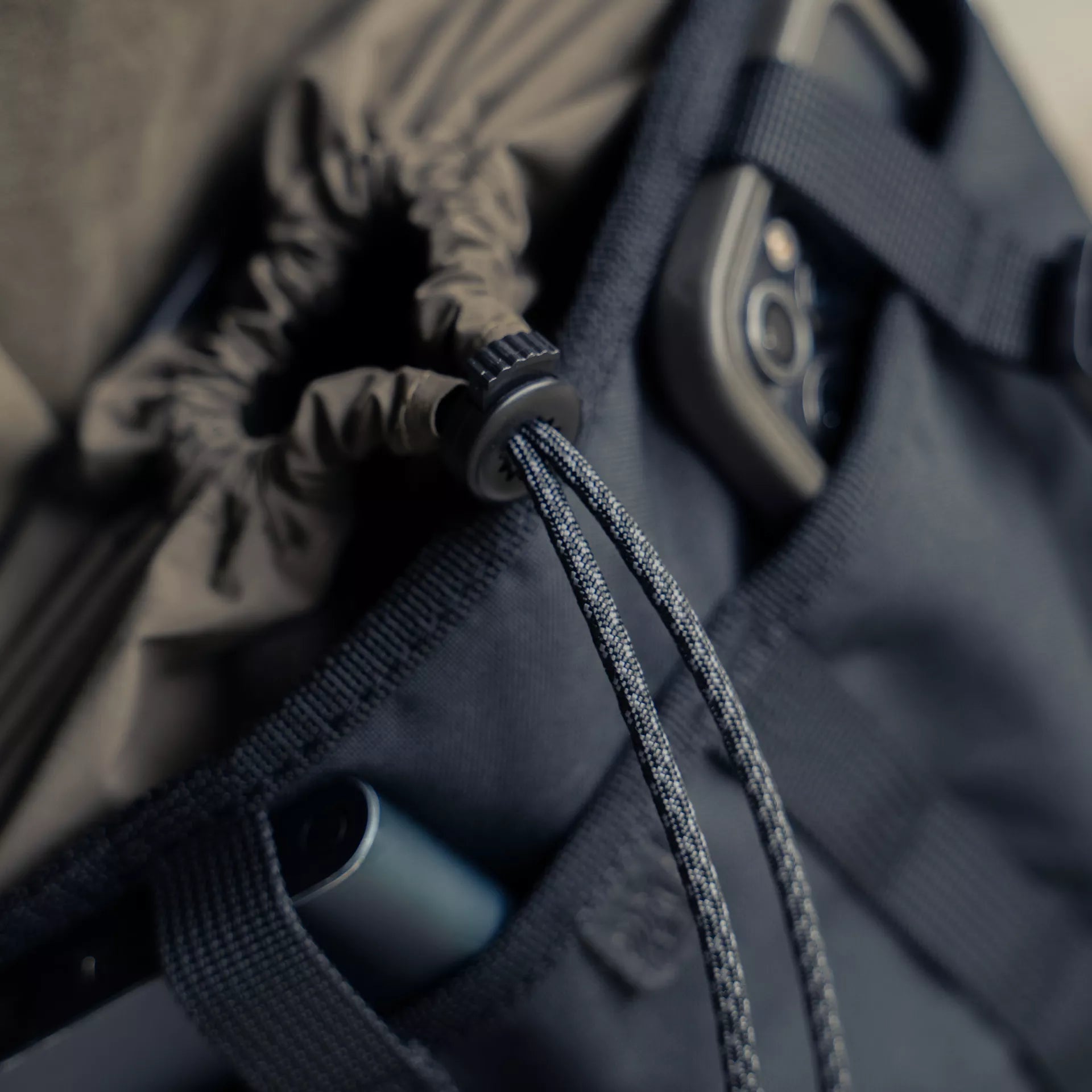 Canteener EDC Utility Sling Bag 2L/3.5L - Storming Gravity