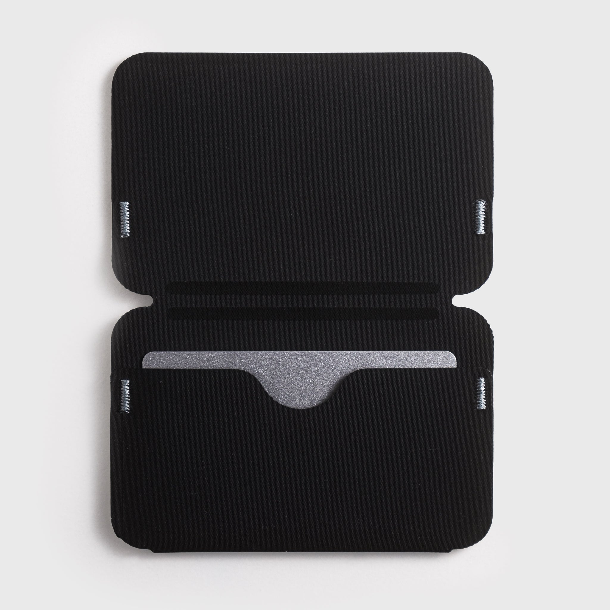 RE:FORM® RE:02 (CARD HOLDER) - Storming Gravity