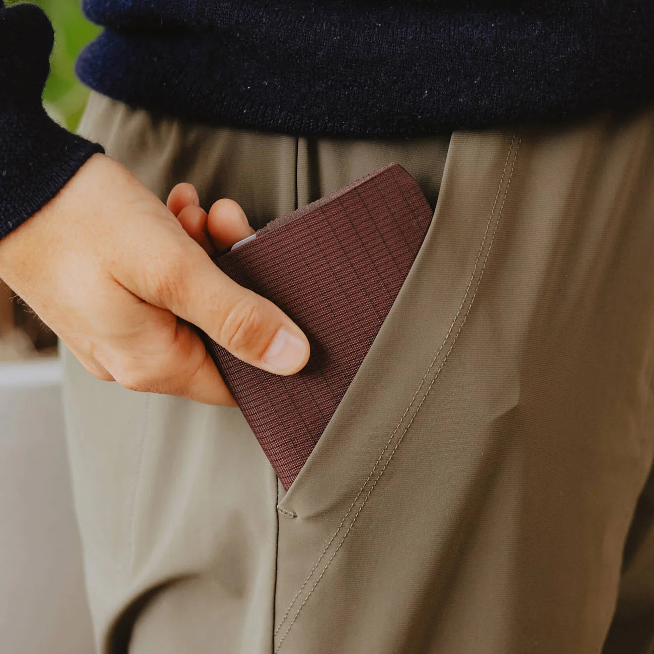 Everyday Billfold Wallet (max. 12 cards, 15 bills) - Storming Gravity