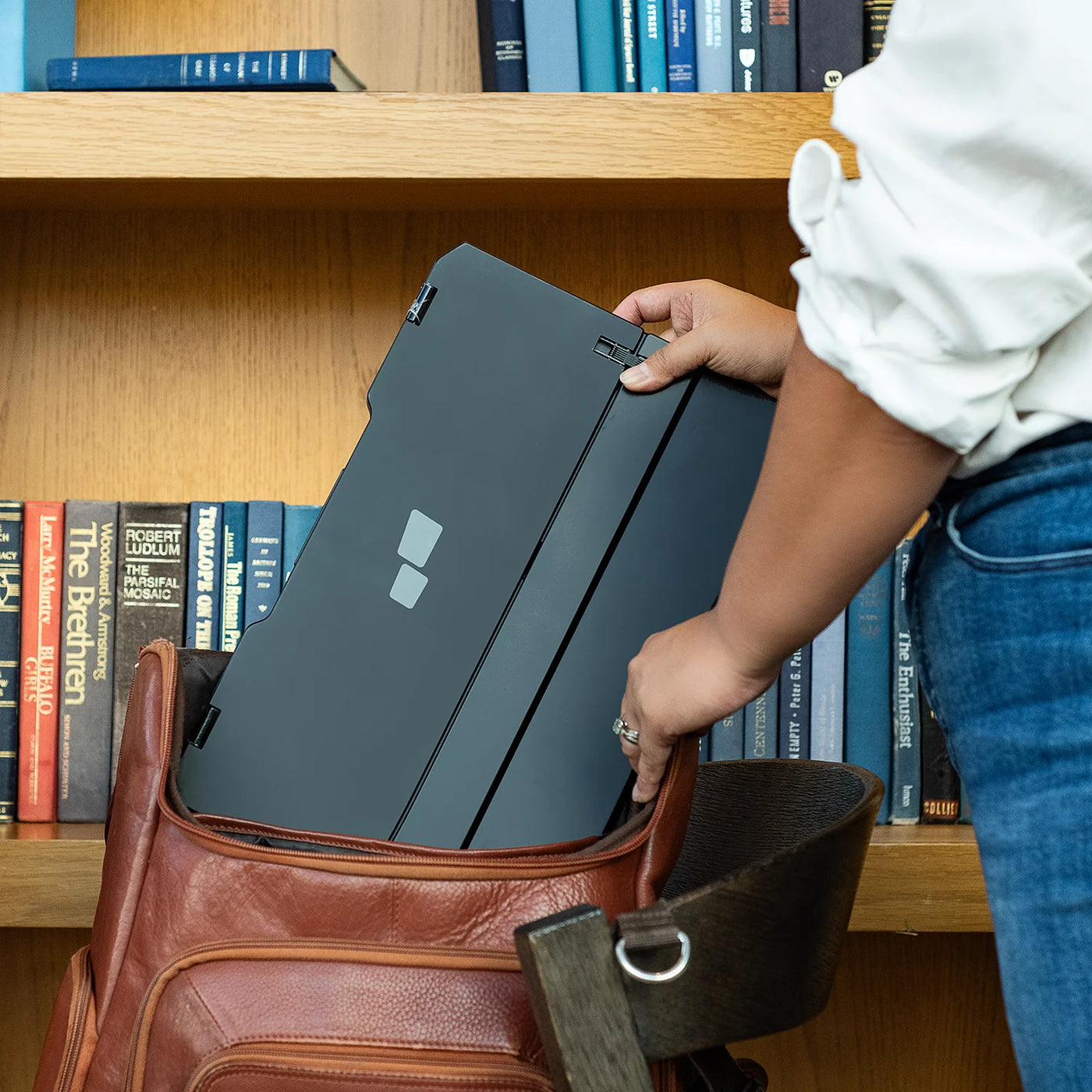 Duex Float - 15.6 inch Float Screen for All Laptop