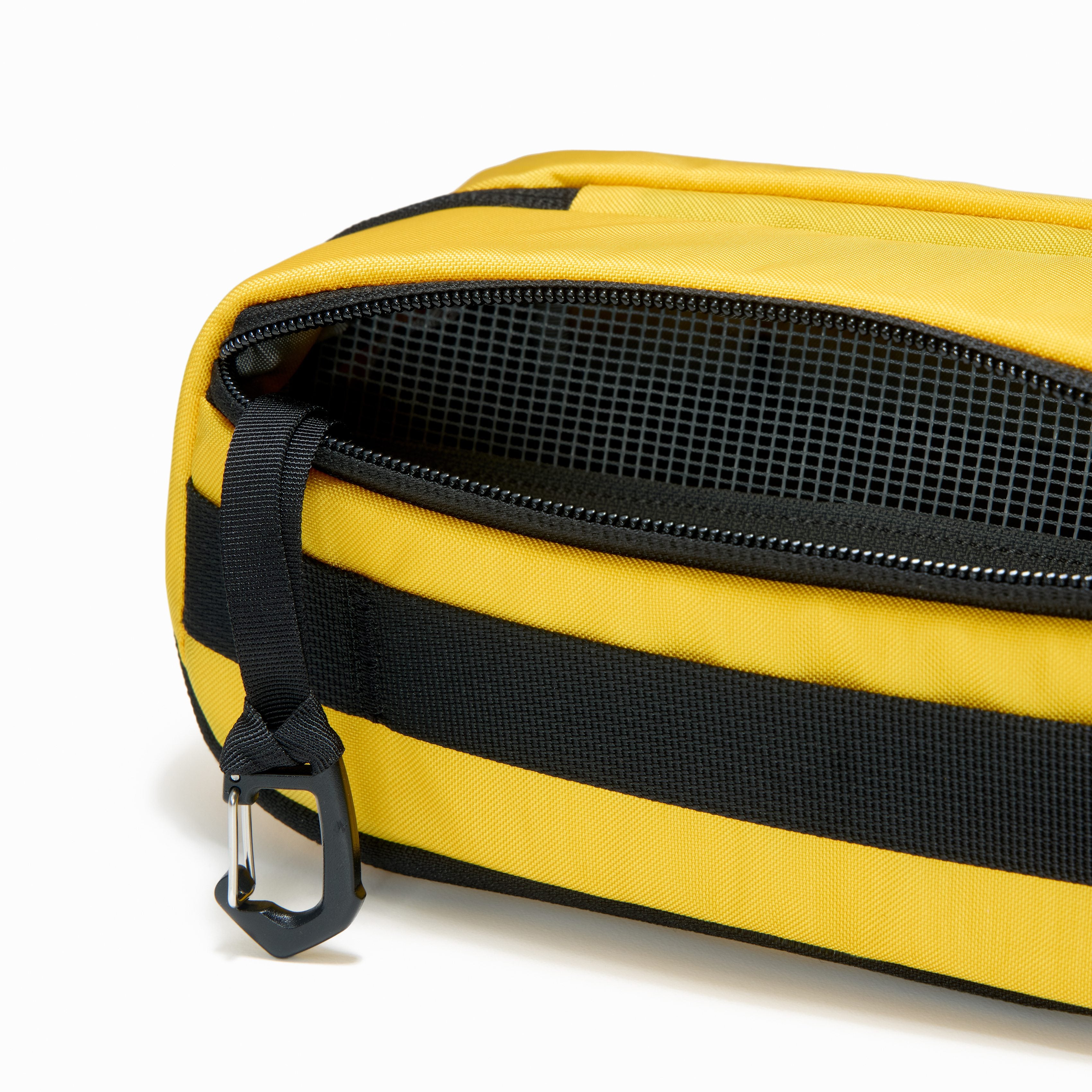 Civic Access Pouch 2L - Storming Gravity