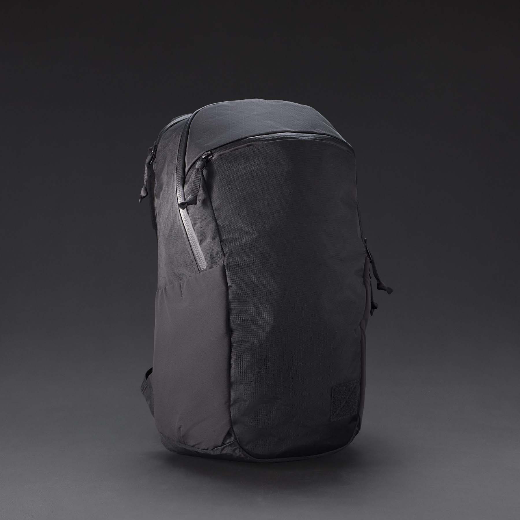 CIVIC Half Zip 22L - X-Pac - Storming Gravity