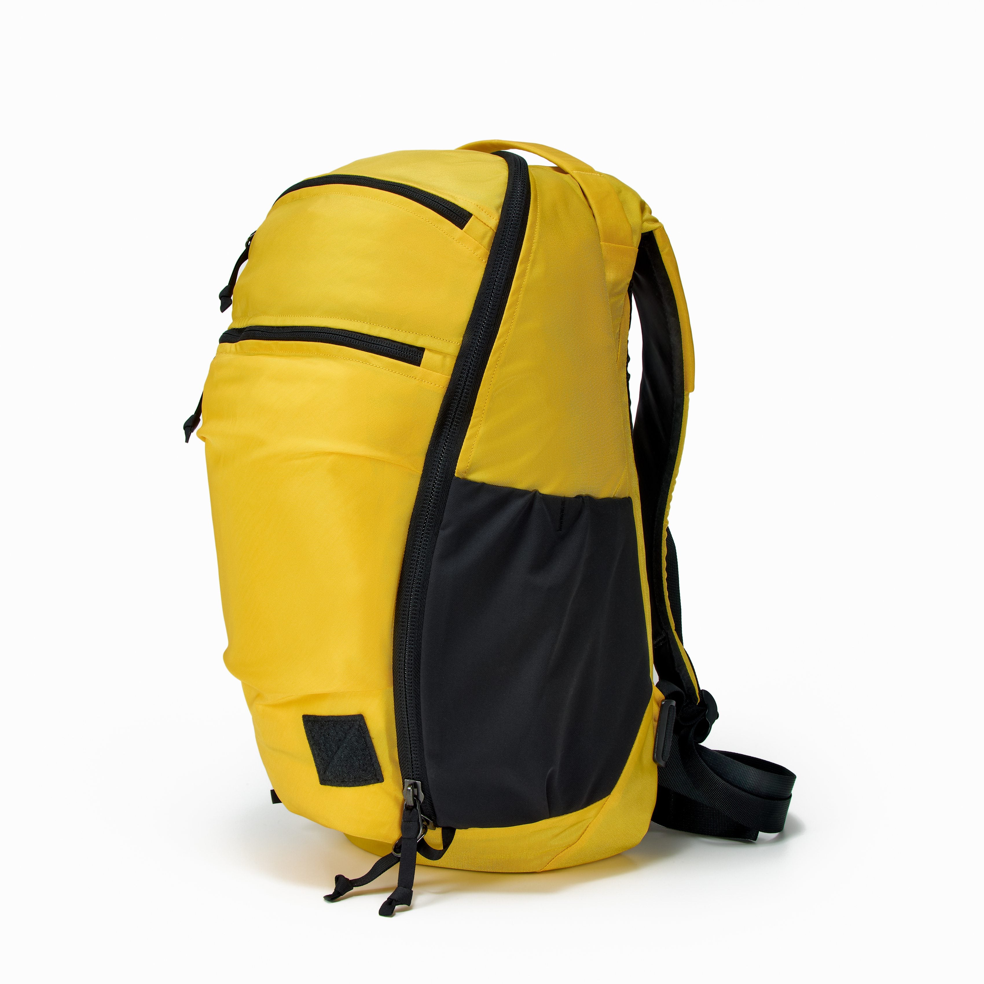 Mountain Panel Loader 22L - Storming Gravity