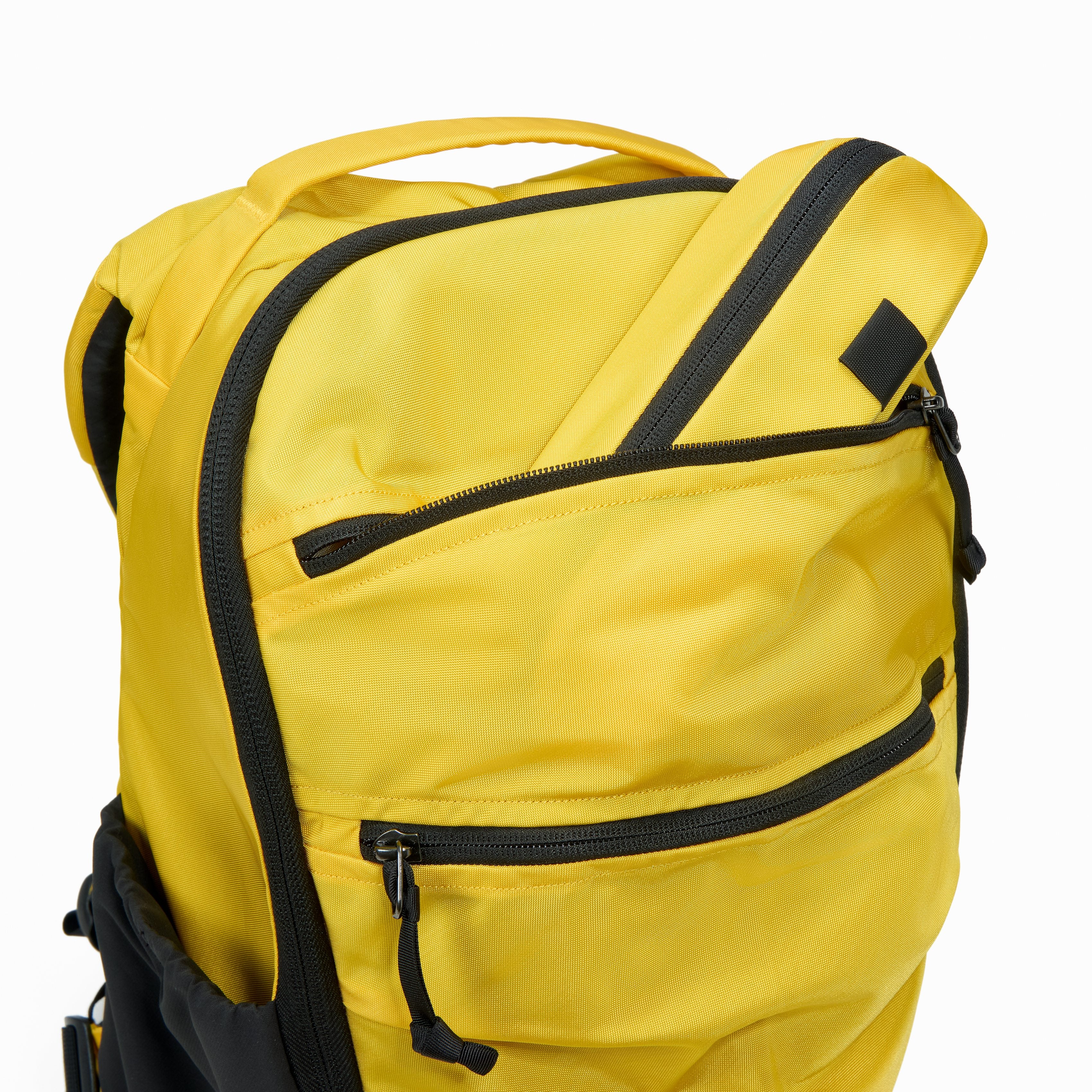 Mountain Panel Loader 22L - Storming Gravity