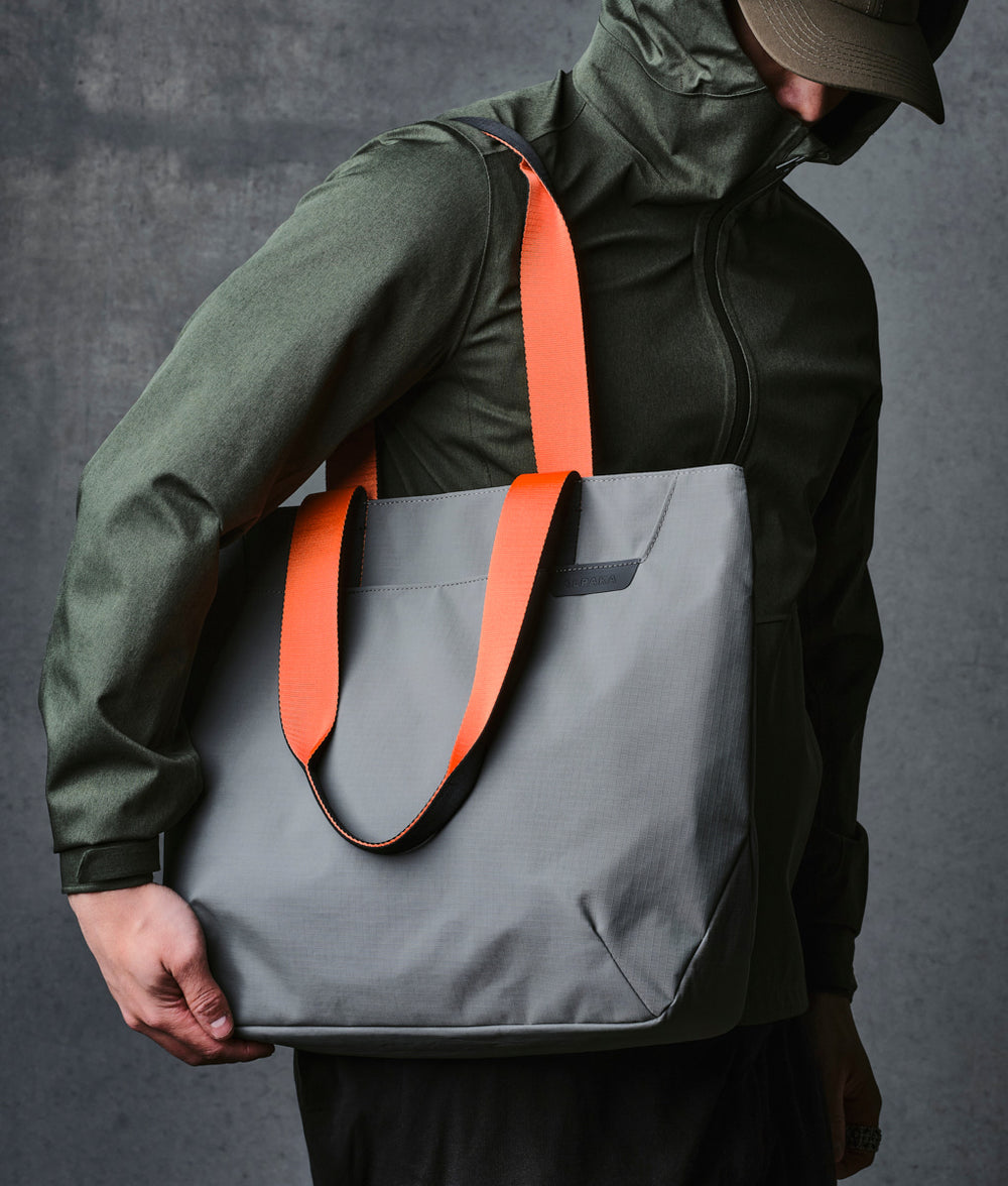 Alpaka Element Tote (M) - Storming Gravity