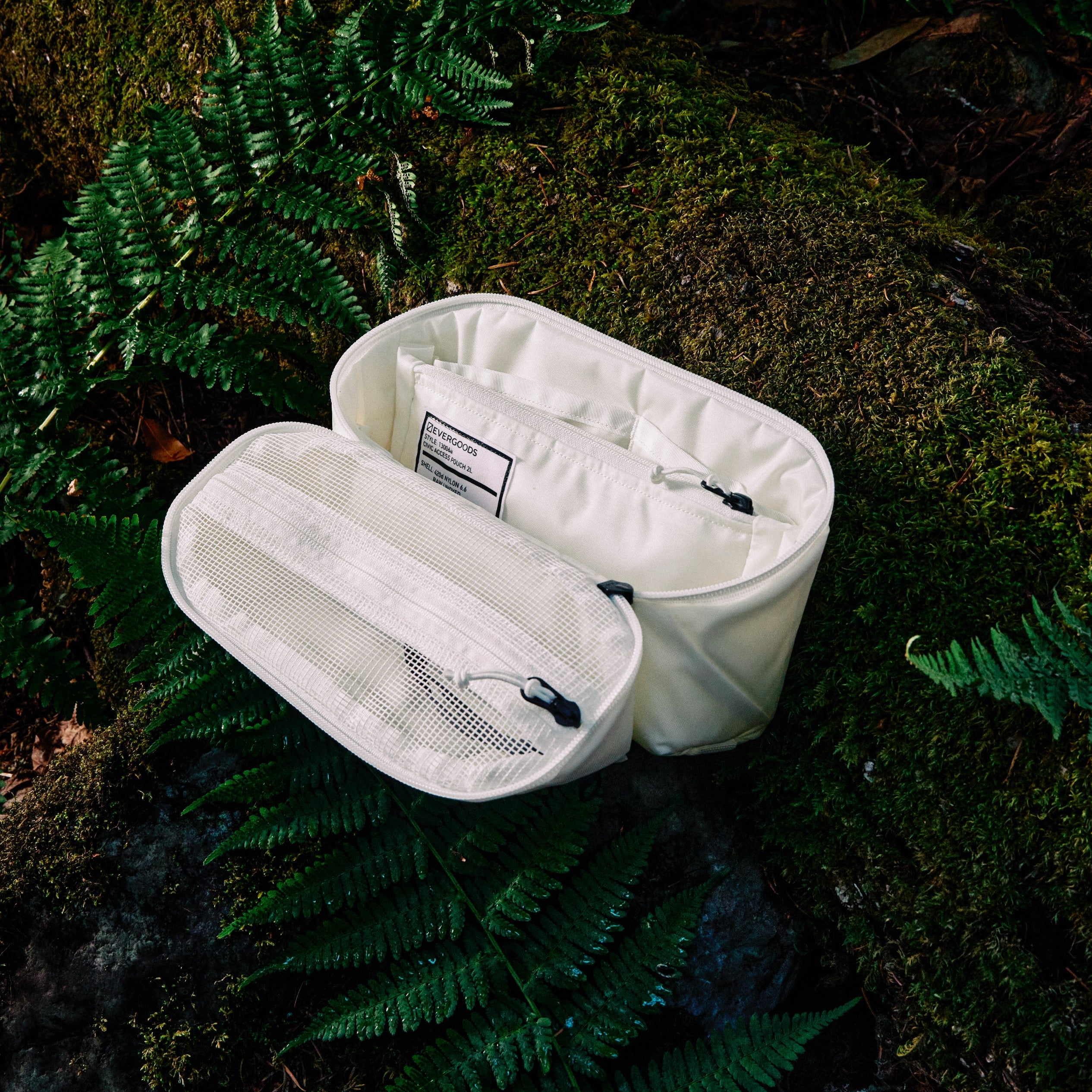 Civic Access Pouch 2L - Storming Gravity