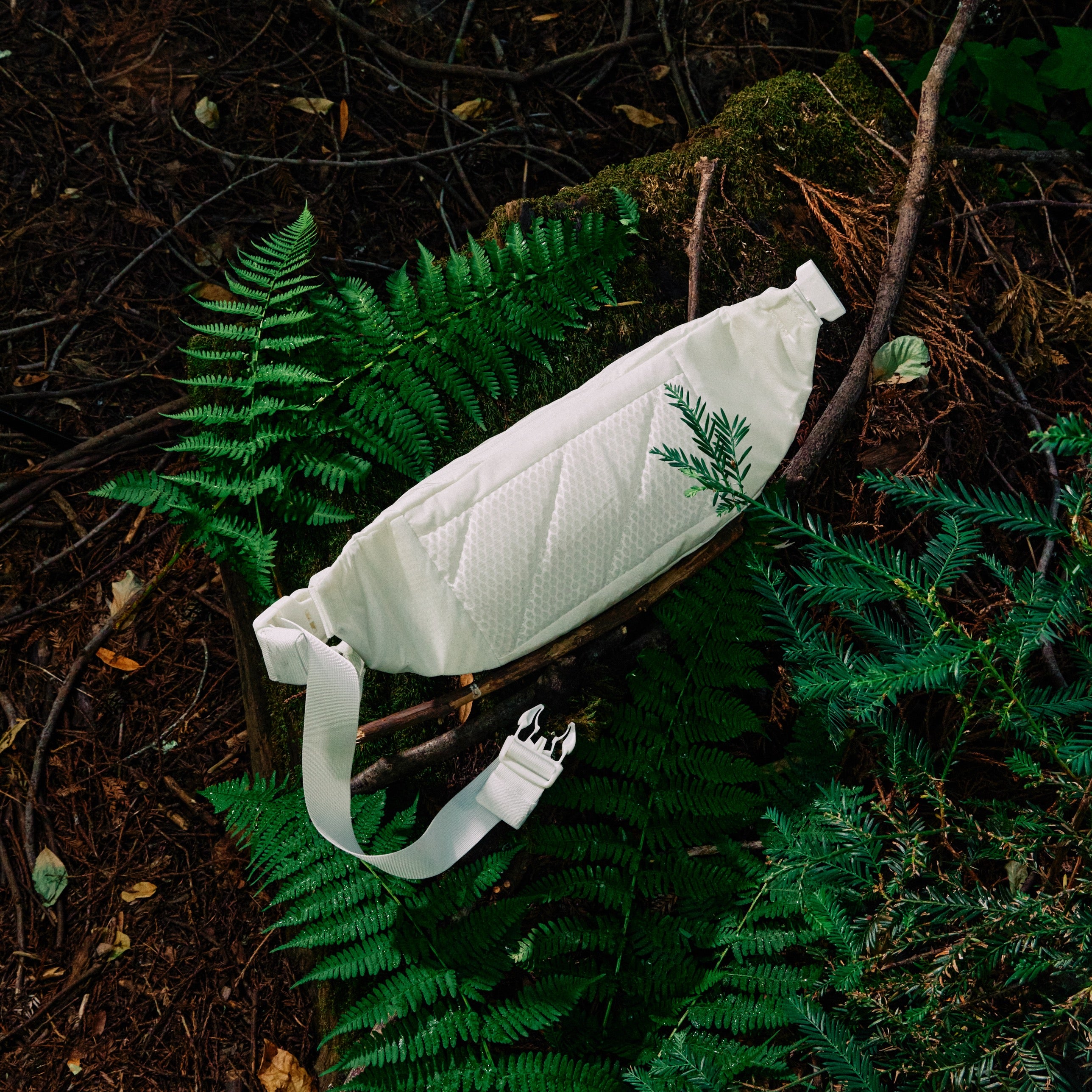 Evergoods Mountain Hip Pack 3.5L - Storming Gravity