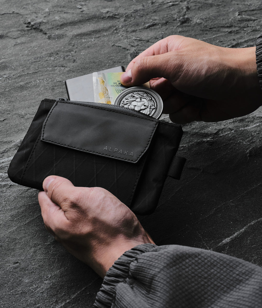 Zip Pouch Coin - Storming Gravity