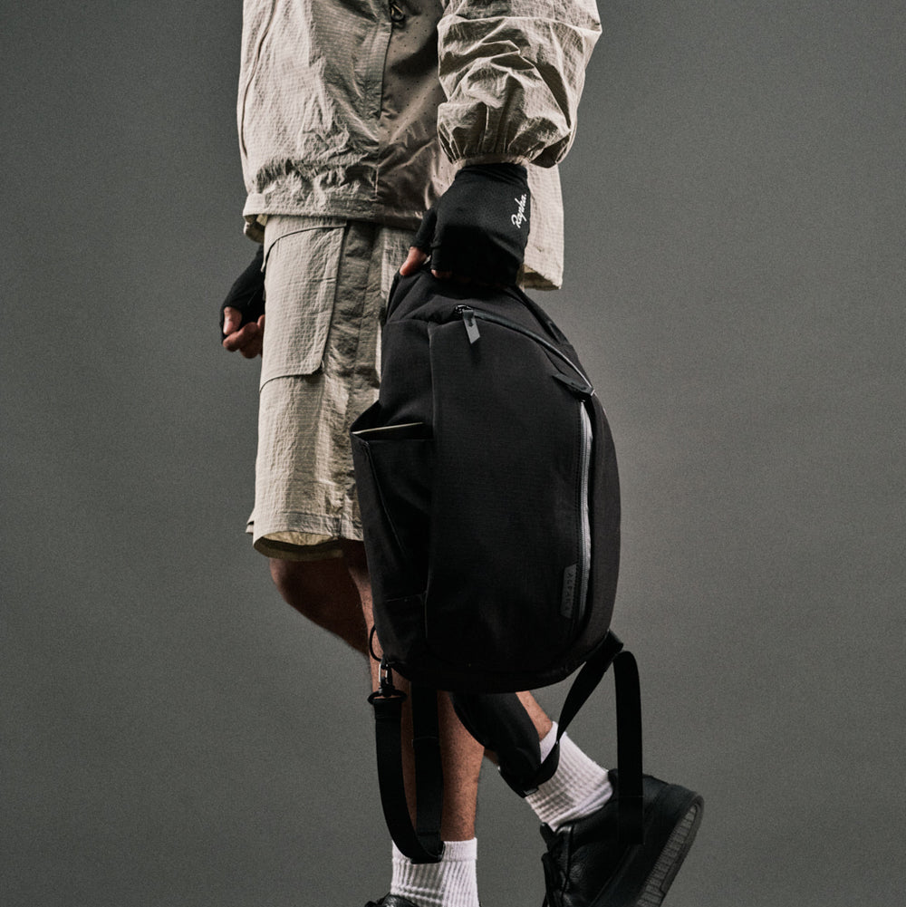 Metro Crossbody 10L - Storming Gravity