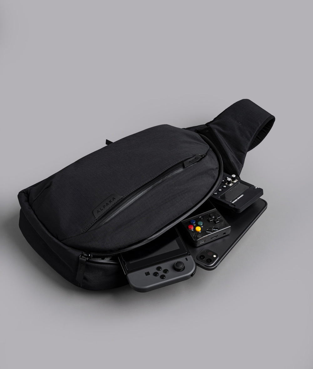 Metro Crossbody 10L - Storming Gravity