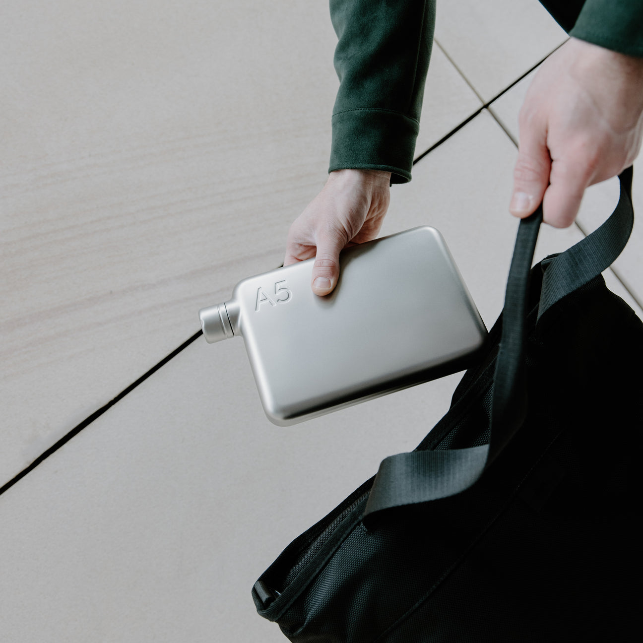 A5 Stainless Steel memobottle (Satin) 1080ml - Storming Gravity