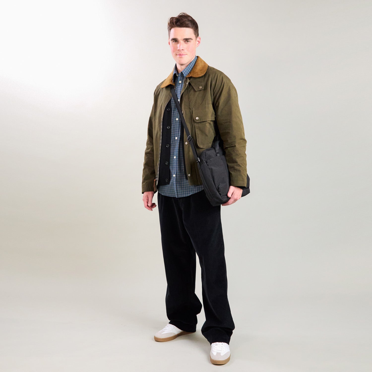 MODE Shoulder Bag 12L - Storming Gravity