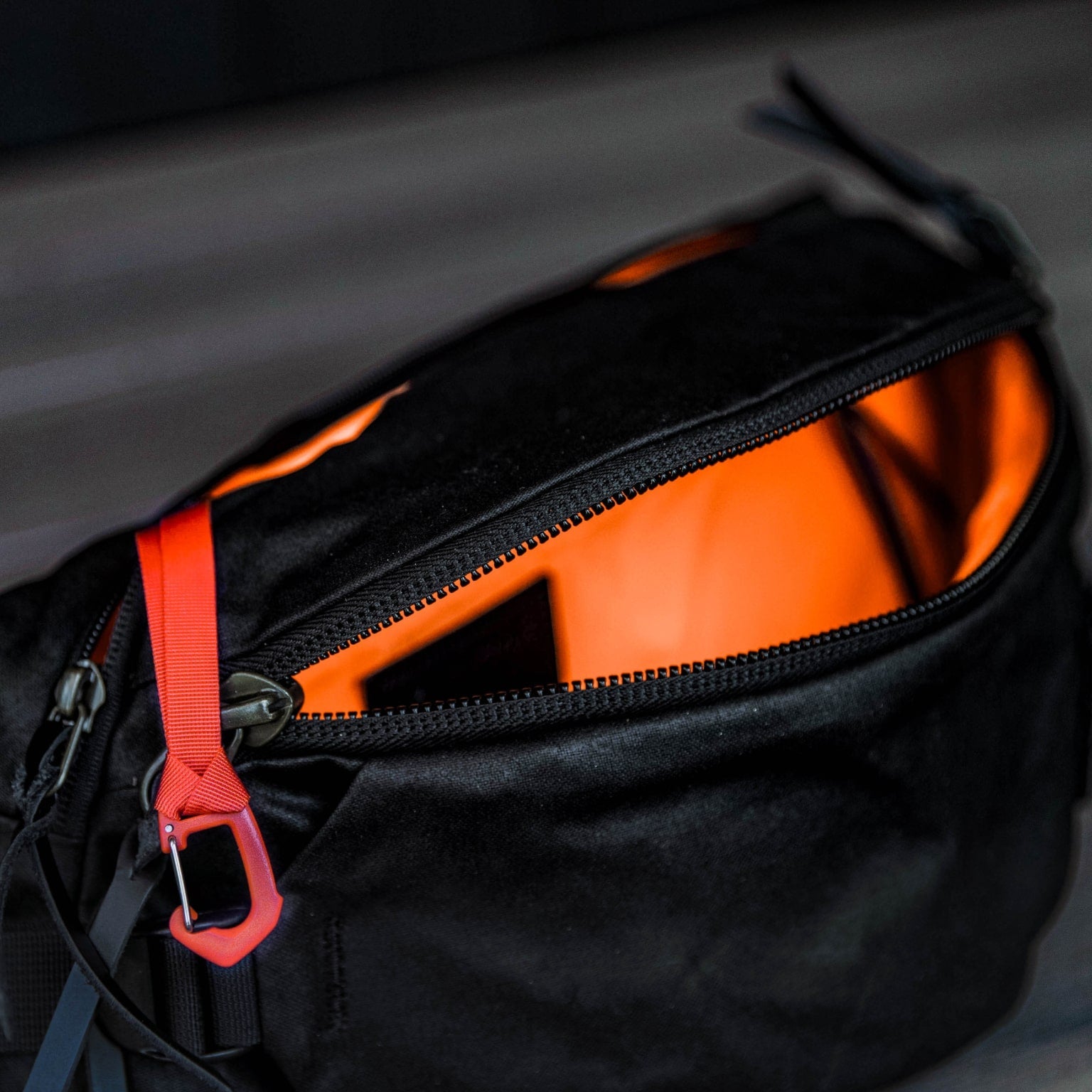 กระเป๋าคาดเอว Mountain Hip Pack 3.5L - Griffin Edition
