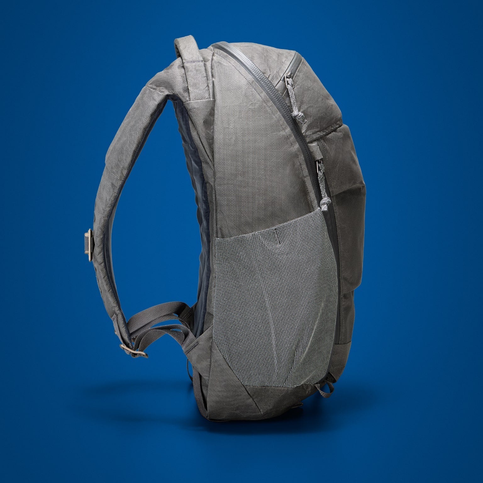 MOUNTAIN Panel Loader 22L - Kludde Edition - Storming Gravity