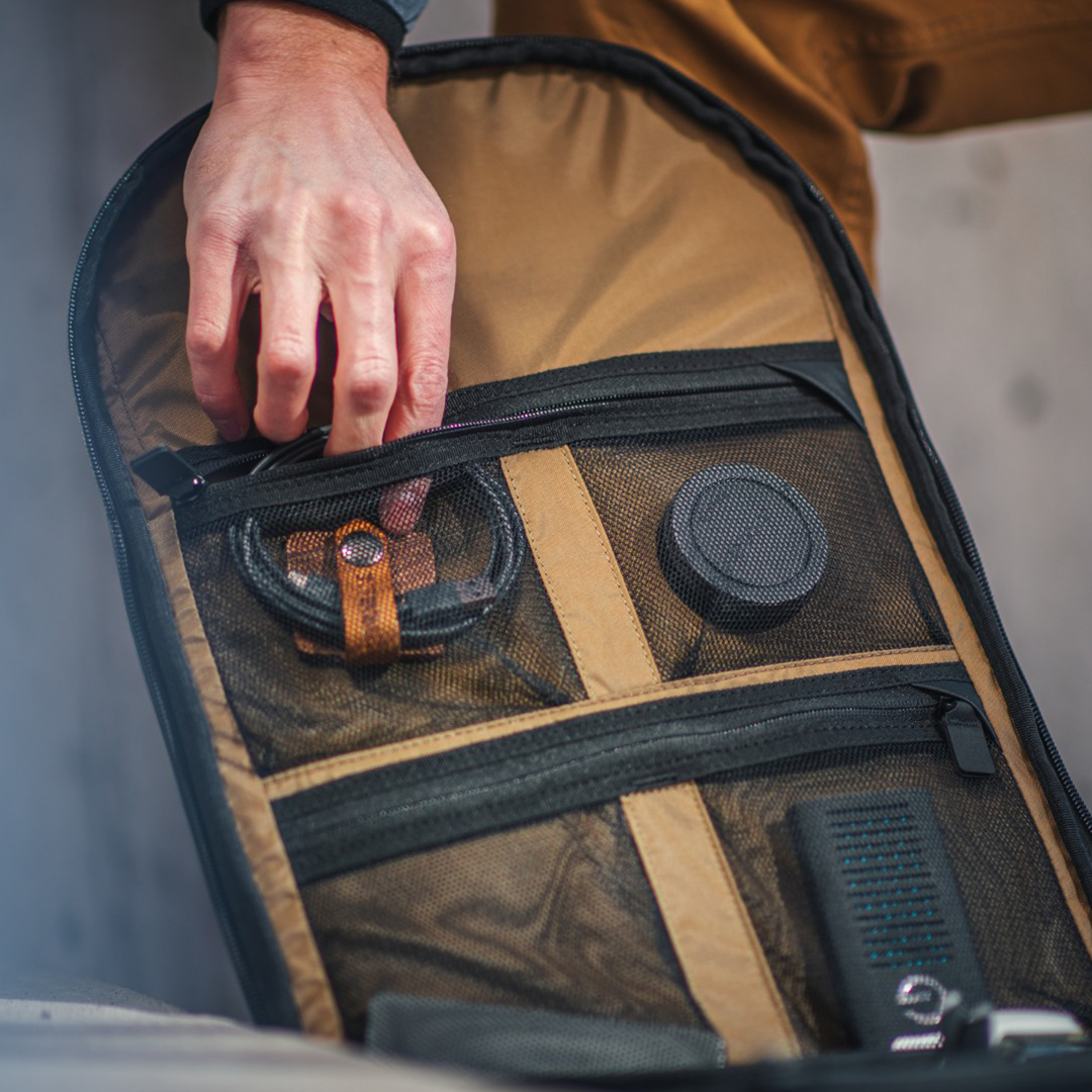 Mckinnon Camera Backpack 25L - Storming Gravity